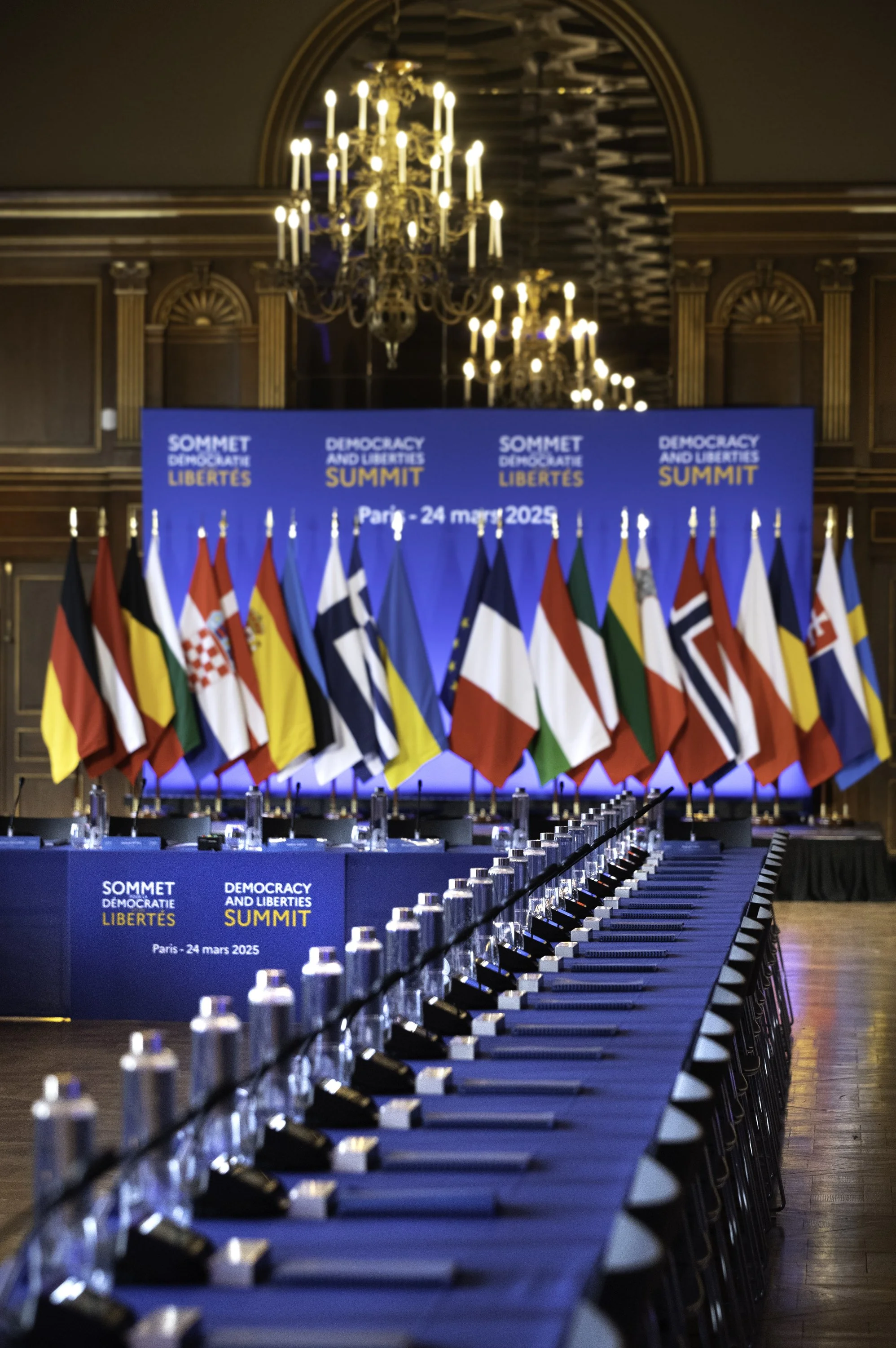 Gabriel Attal; Sommet Européen ; Europe
Dirigeants  soutenir l’Ukraine; Pays; UE, Président de Renaissance