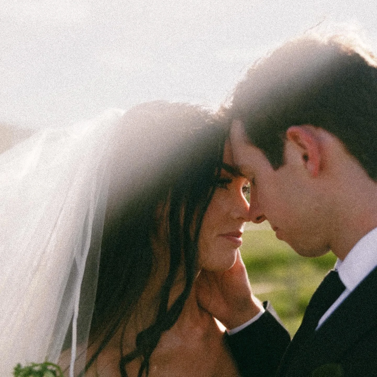 Love a wedding where I can play with posing. Also this wedding was full on sun and it was a fun challenge to make some work that wasn&rsquo;t in the shade. Loving how these turned out.