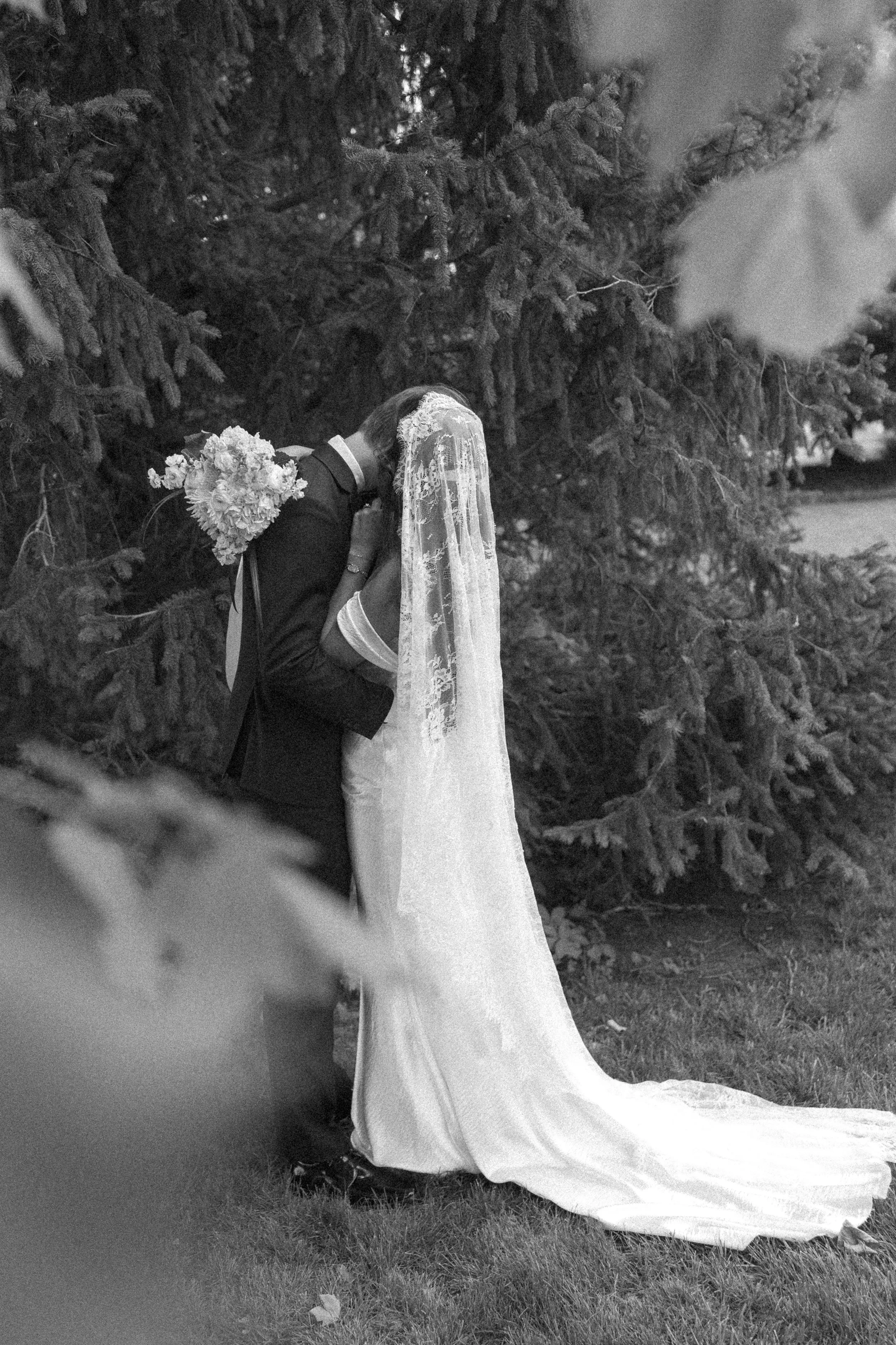 Victoria and Carter - previews-6717.jpg