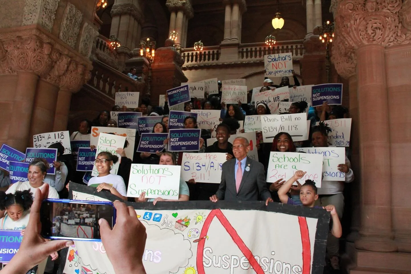 TE Youth Organizer/ambassadors ventured down to Albany this past Tuesday with our long time community partner @thechildrensagenda &amp; their group of VIPs(very important parents). Youth, parents, and advocates were able to rally and meet with legisl