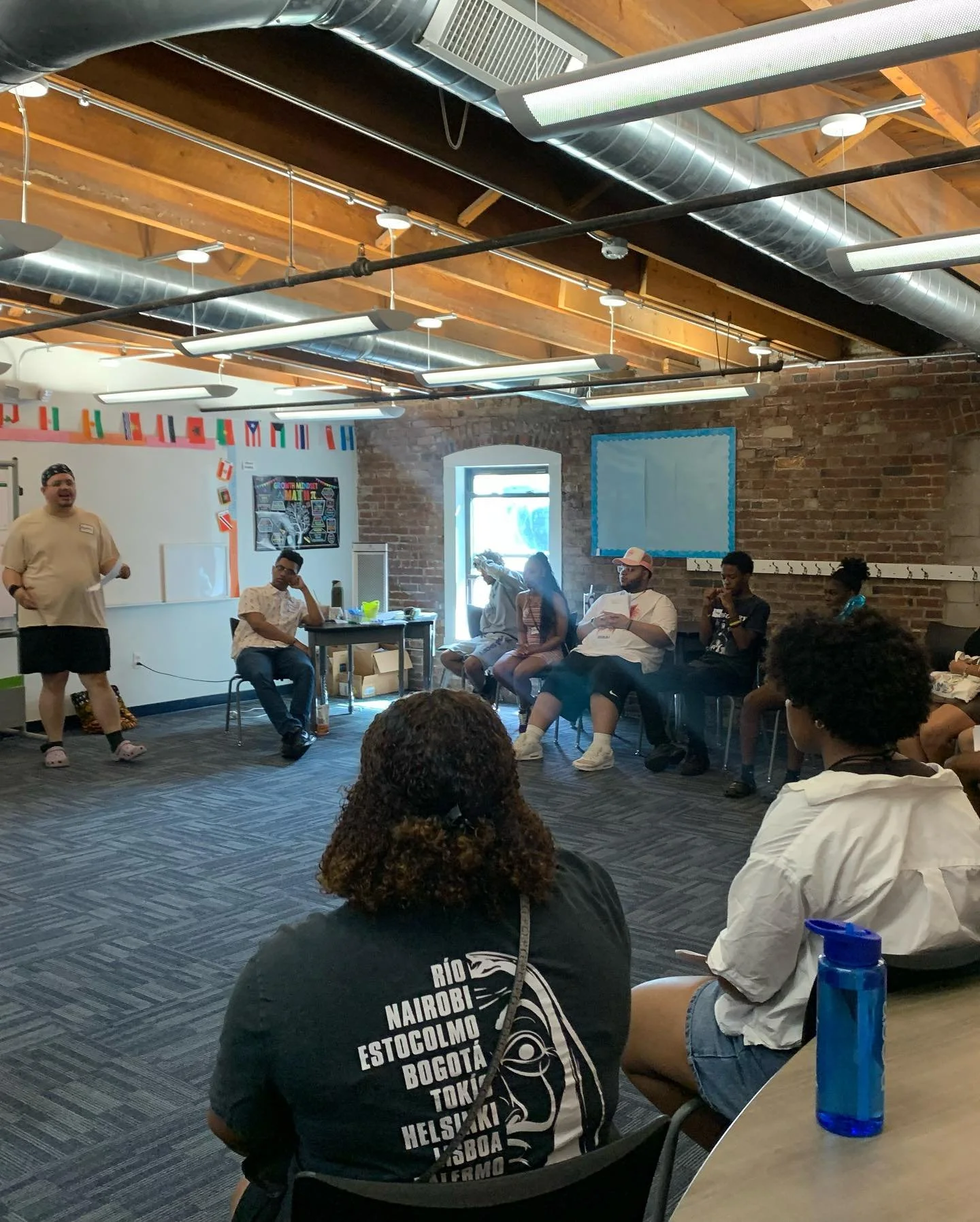 Our youth organizers finished their first week of summer 2023 groups!! 

Stay tuned for our summer events :) 

#teenempowerment #youth #te #explorepage #changebeginswithyouth #youthorganizers #teboston #massachusetts