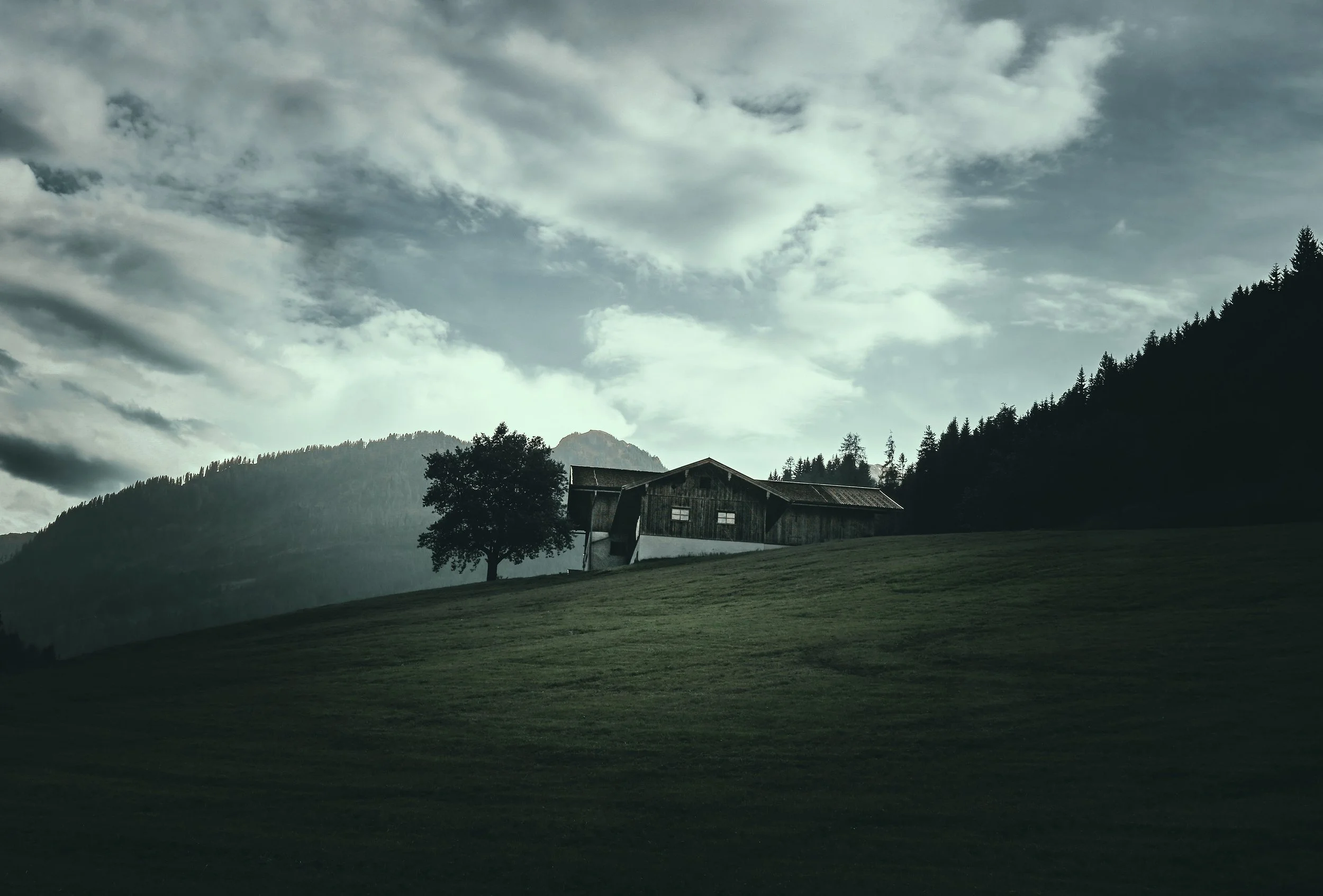 Dark Mansion Austria.jpg