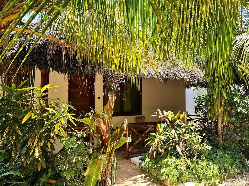 maisha nungwi room 7.jpg