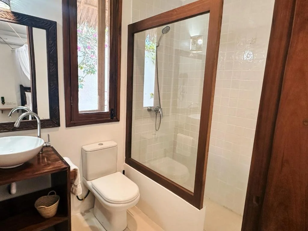 maisha nungwi room bathroom.jpg