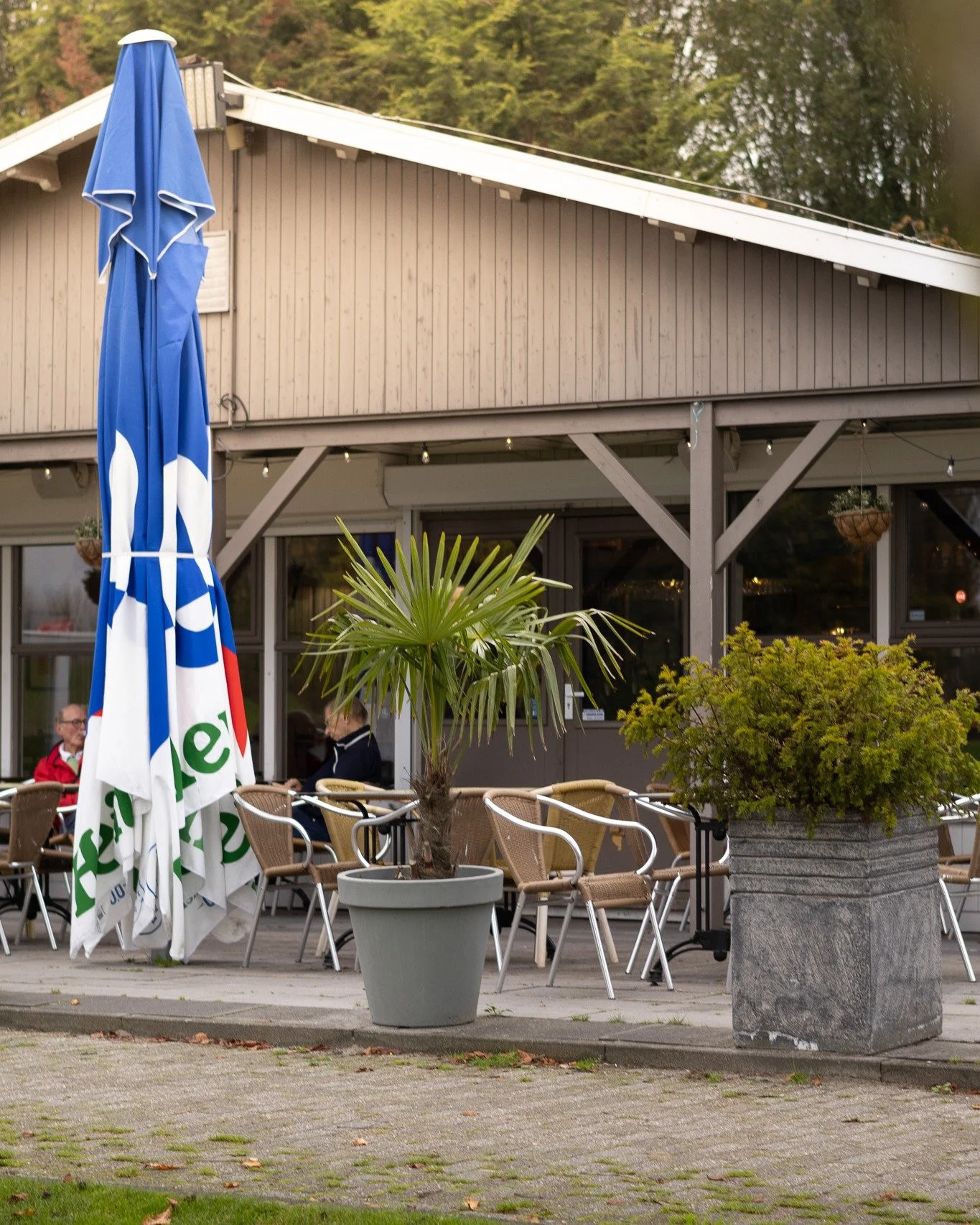 Weer of geen weer, bij ons zit je altijd goed πβοΈ
#amsterdam #restaurant #herfst #diner