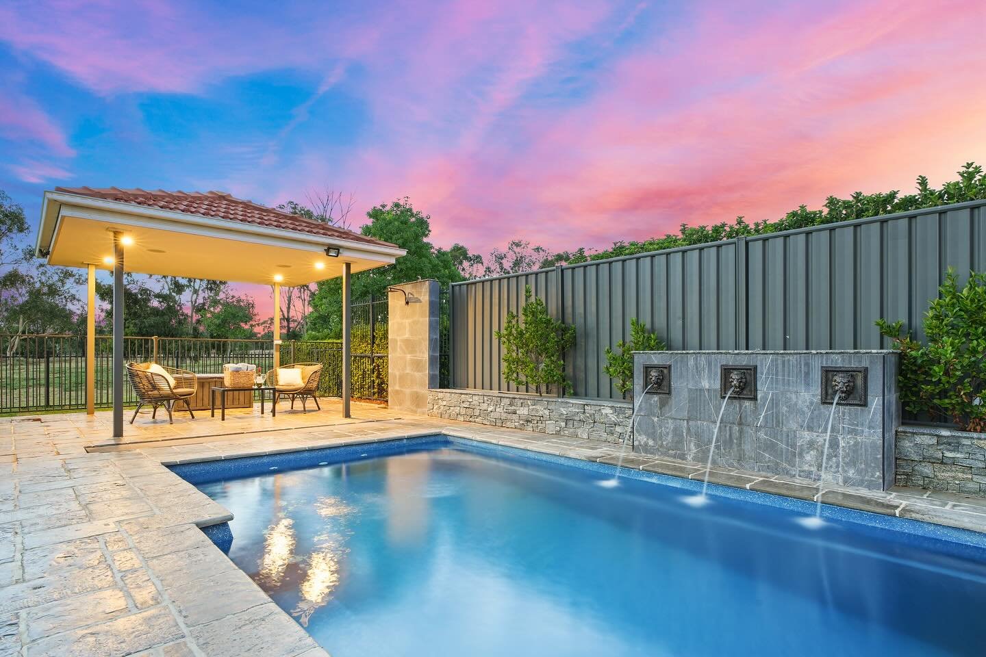 Showcasing Dubbo&rsquo;s best @airbnb stays through the lens! 

Elevate your listing with professional photography that captures the charm and comfort of your space. Ready to make your Airbnb stand out? Let&rsquo;s chat! 📲

#dubbophotographer #airbn