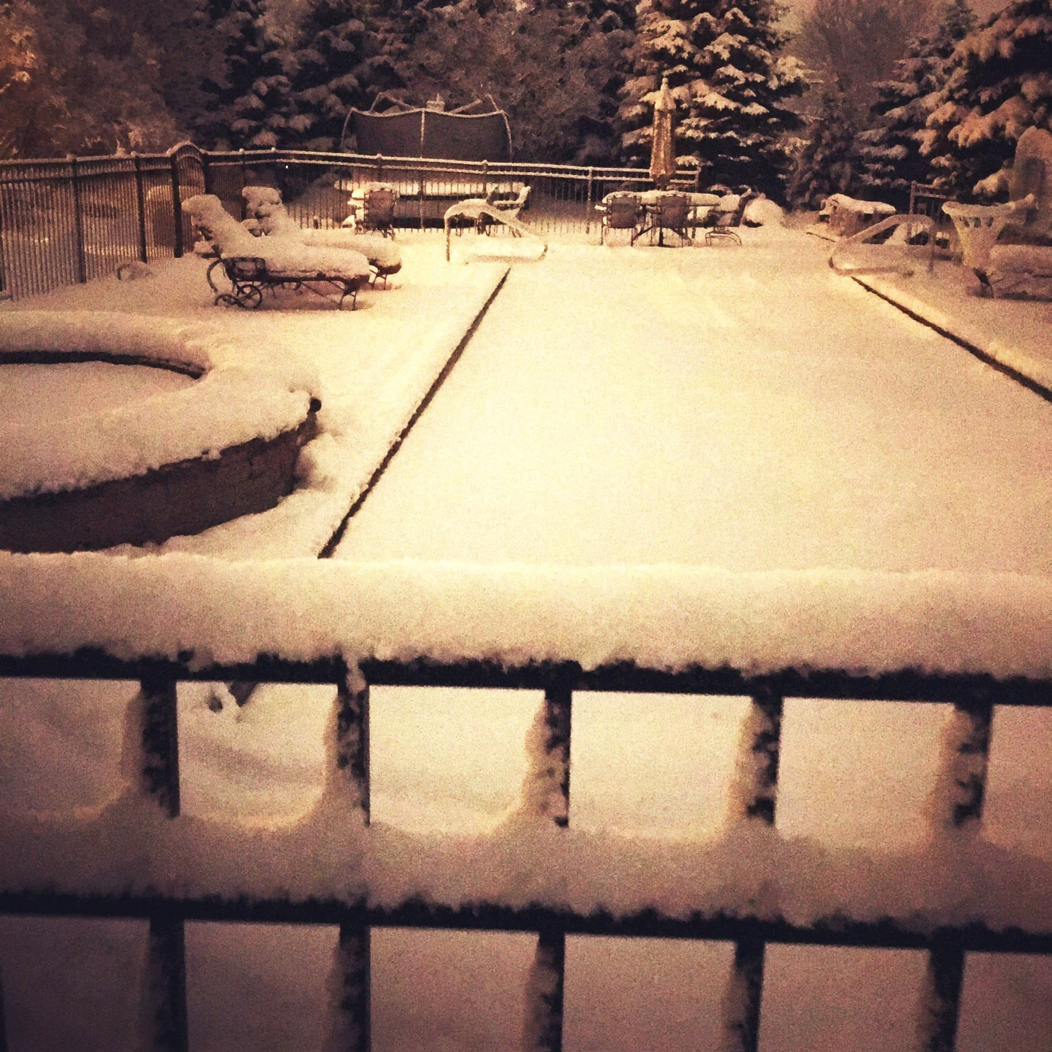 Winter Maintenance for your Automatic Pool Cover
