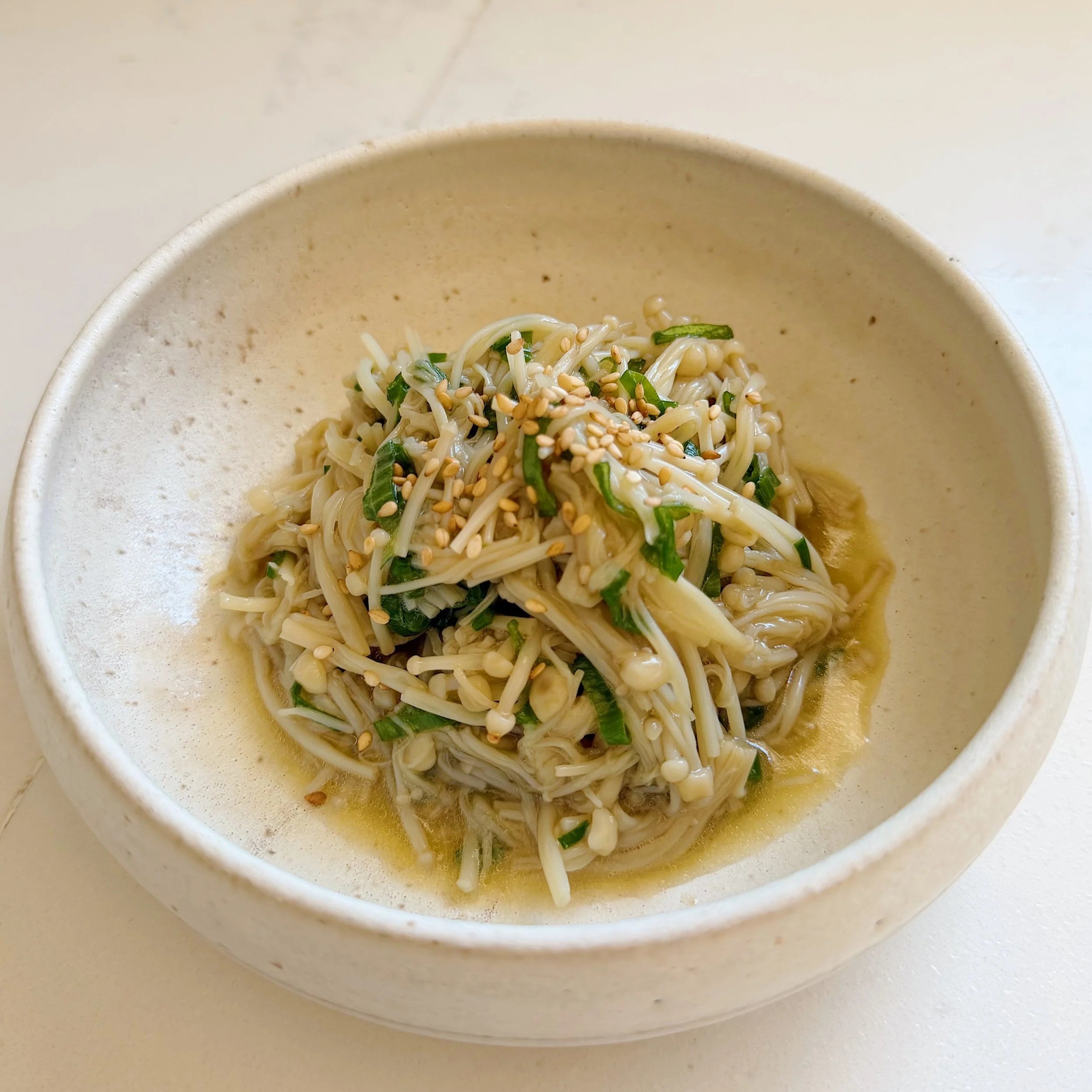 Enoki Mushroom with Garlic Scallion