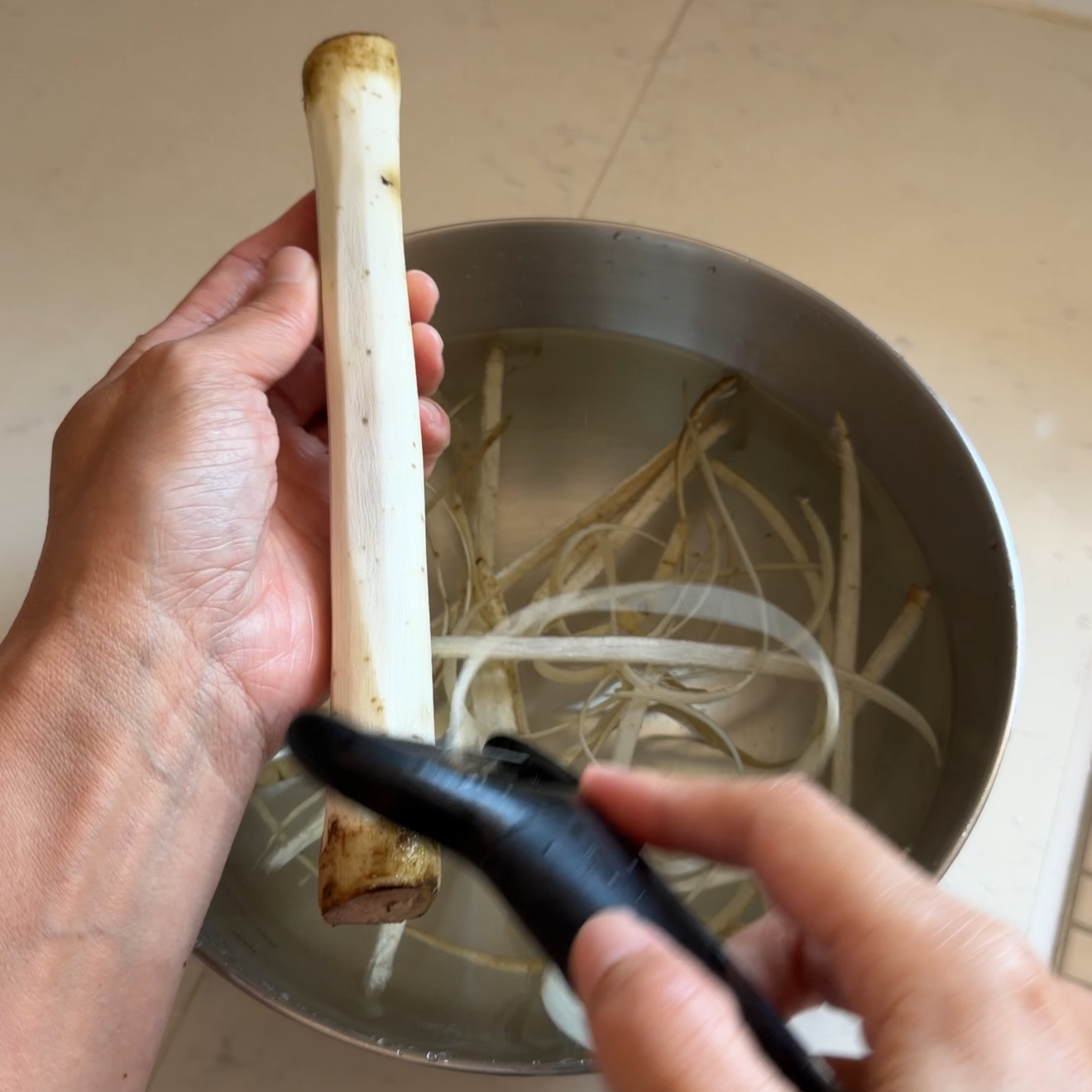 gobo+with+garlic+and+olive+oil+3.png