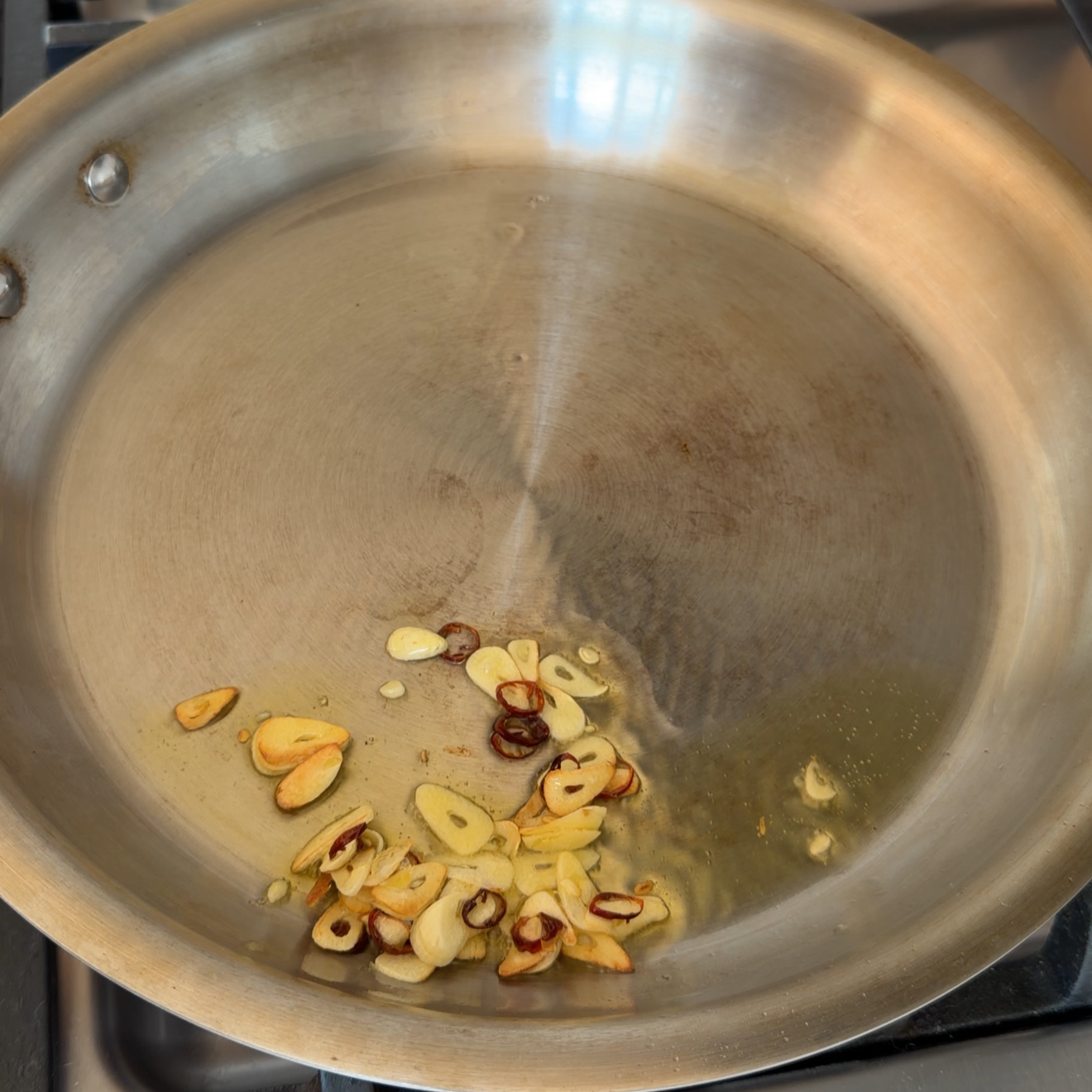 gobo+with+garlic+and+olive+oil+4.png