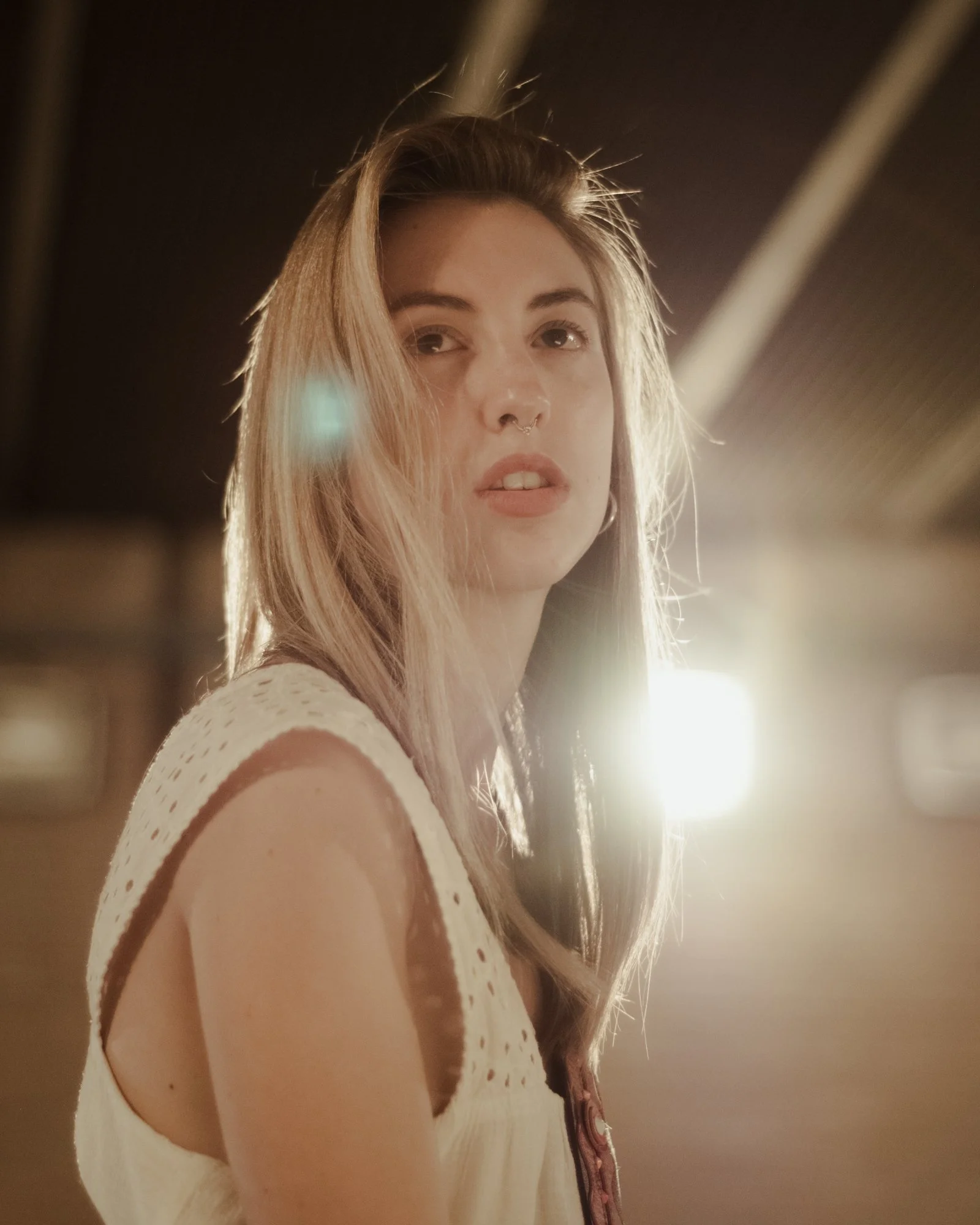retrato mujer joven rubia