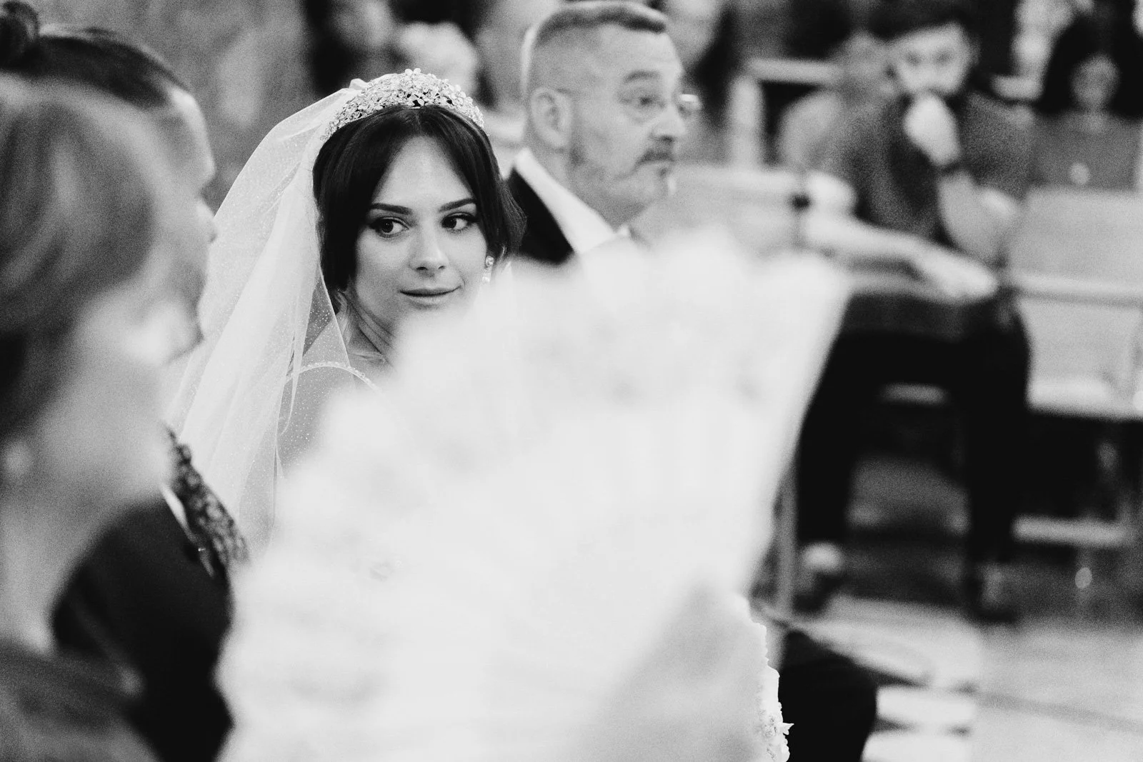 boda en malaga en el interior de la iglesia