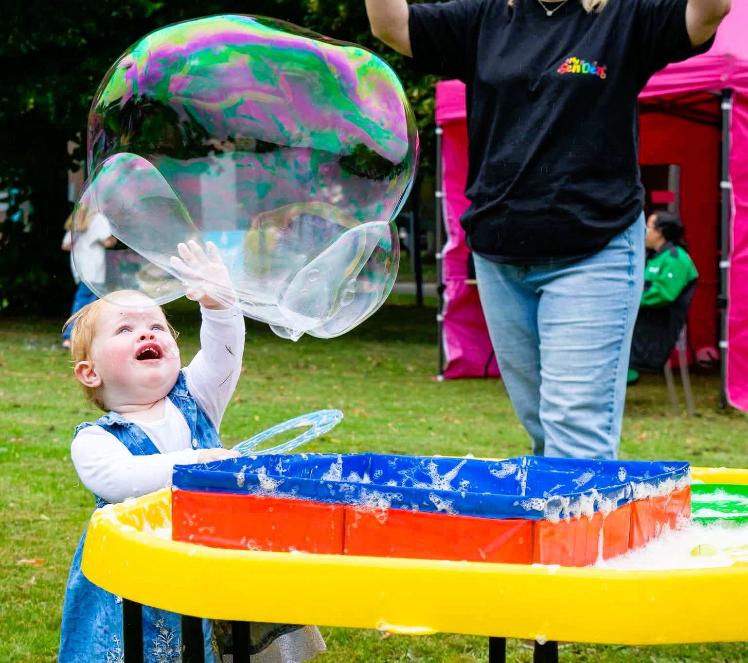 Bubble Entertainers Cheshire Stockport Manchester