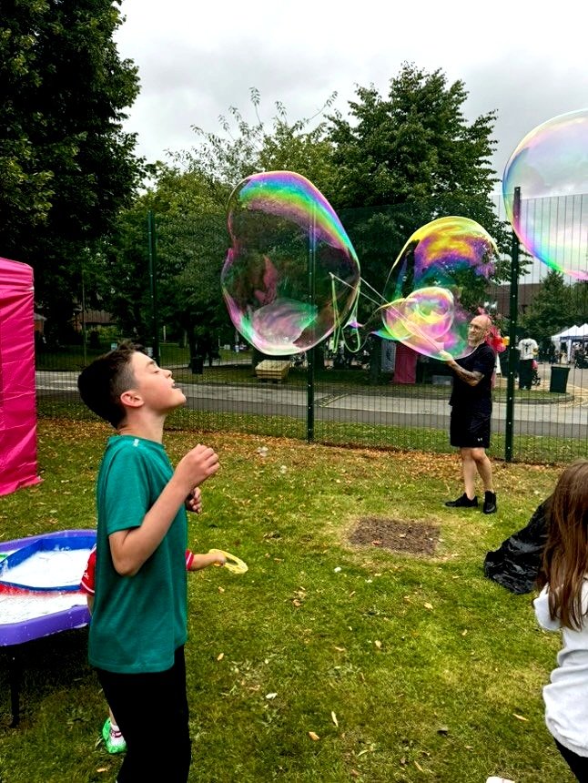 Bubble Entertainers Cheshire Stockport Manchester