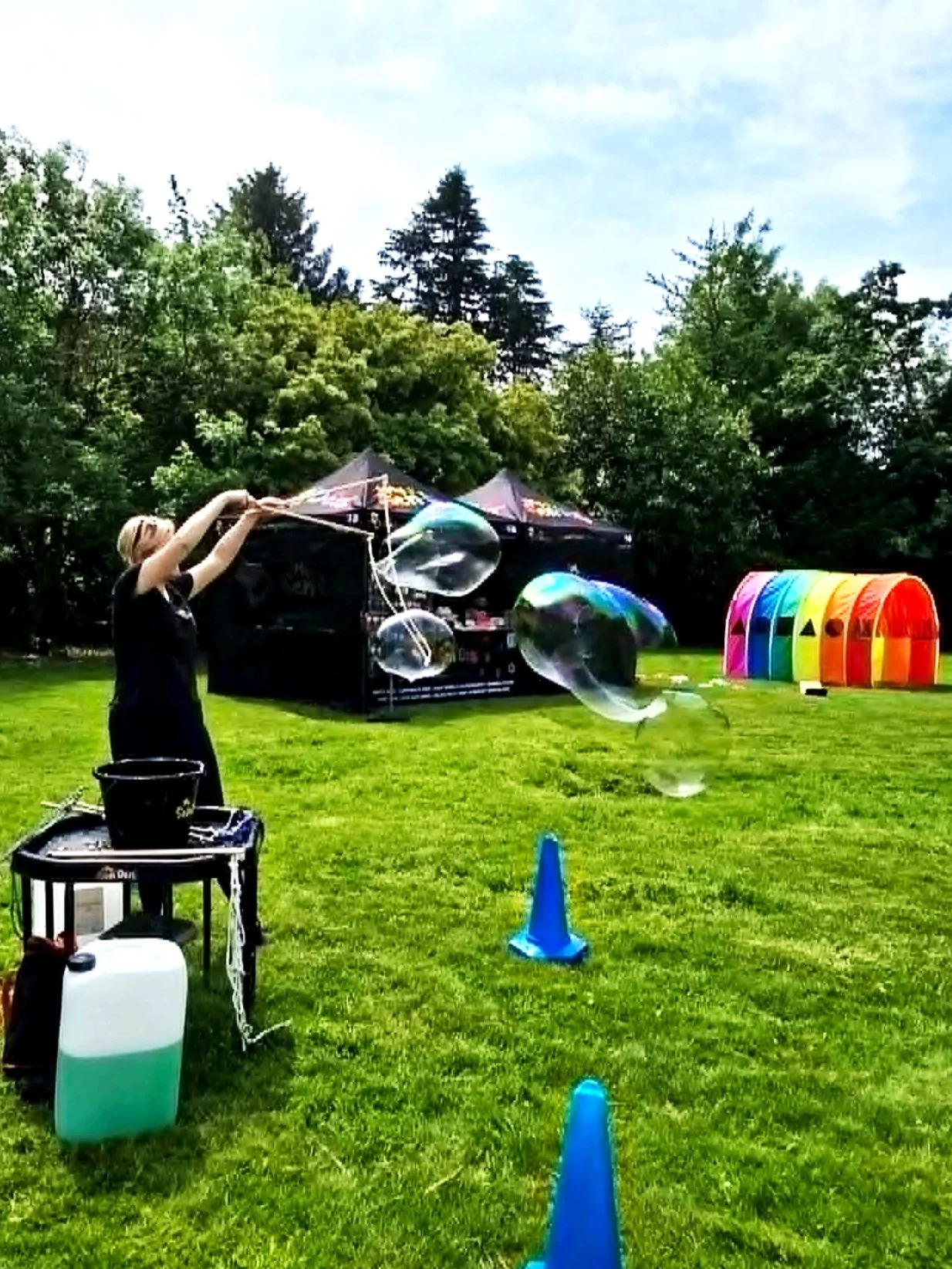 Bubble Entertainer Cheshire Manchester Stockport
