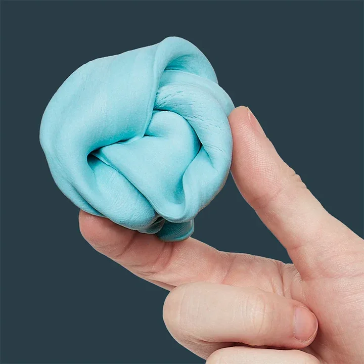 speks-blur-fidget-toy-lagoon-hand.webp