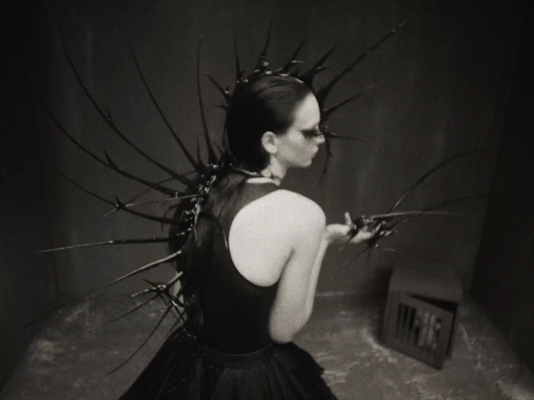 Dust China - The Little Room in her Head