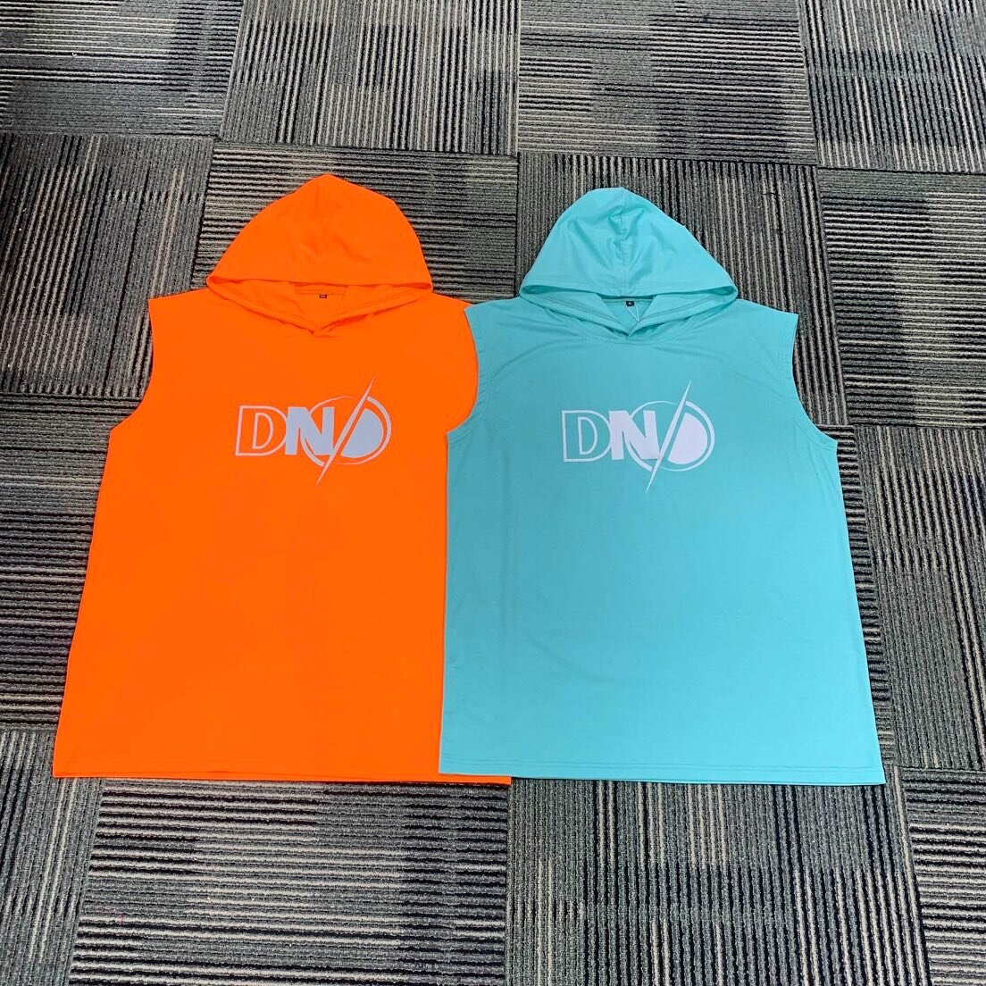 Check out these Spring 2024 sleeveless hoodie samples for the guys who know pumping iron just isn&rsquo;t quite the same if you can&rsquo;t see your muscles in the mirror! 💪🏻💪🏻 Which color do you like best? #spring2024collection #springsummercoll