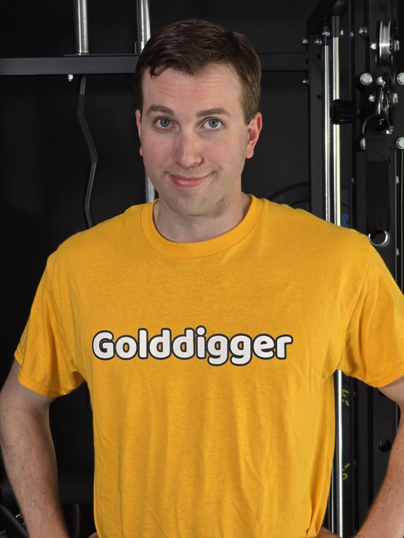 GOLDDIGGER Unisex T-Shirt