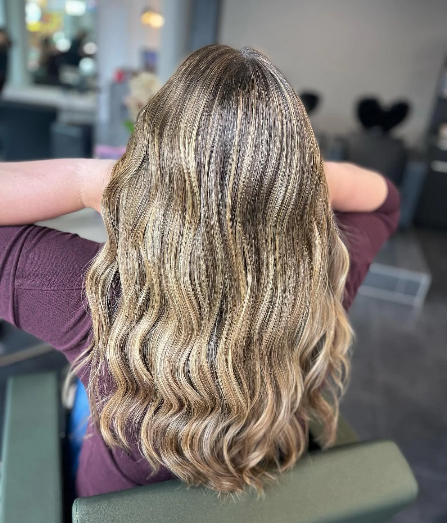 #balayage #highlights #blondme #schwarzkopfprofessional #schwarzkopfpro #switzerland #solothurn #olten #schnittwinkel #f&uuml;rdich 🖤