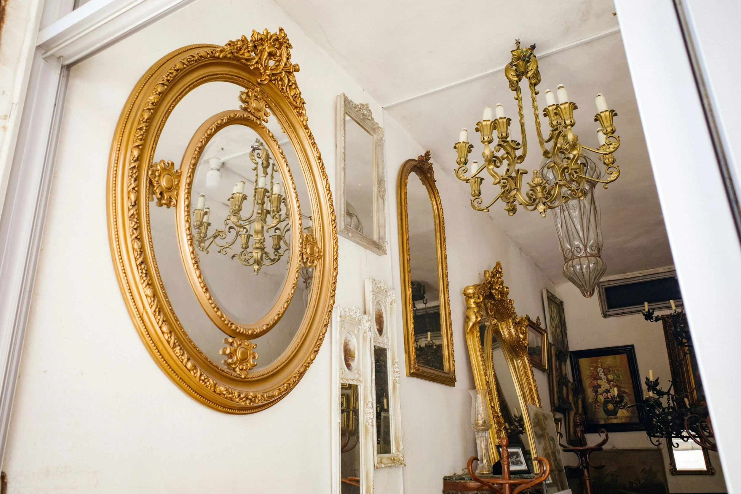 Where to Find Gilt Mirrors (And How to Keep Them Gleaming)