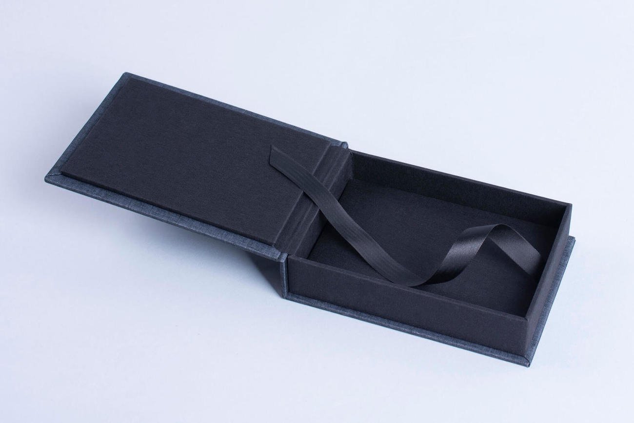 Box for prints for loose prints professional photographer nphoto custom box for prints.jpg