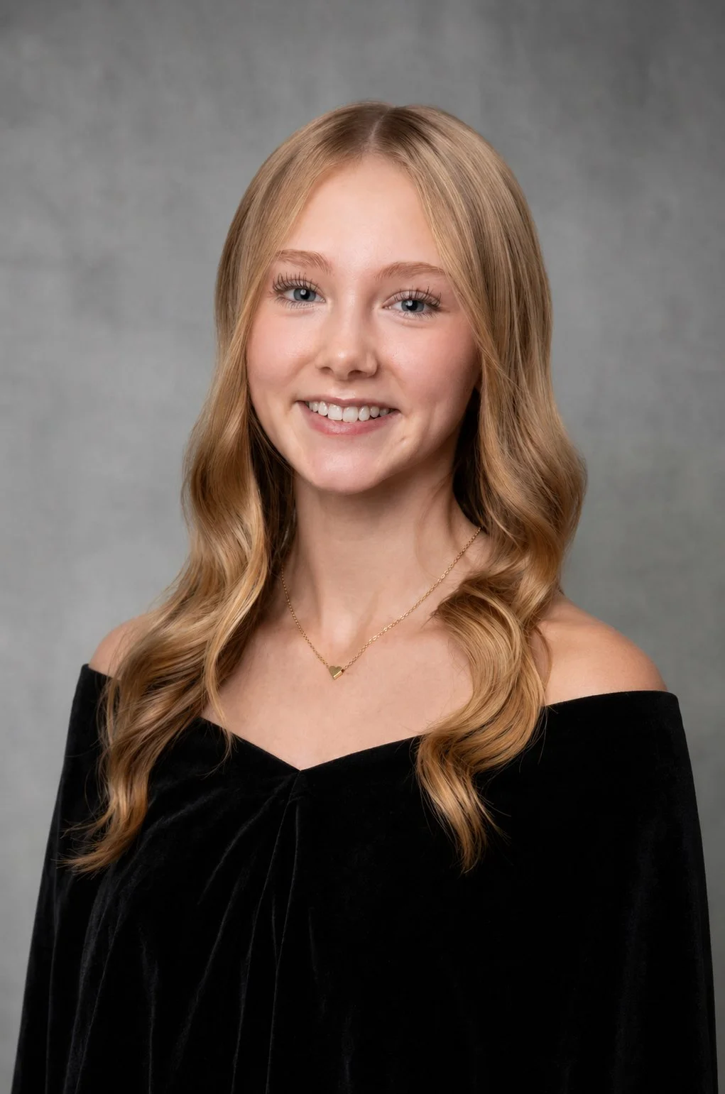Studio Senior Portrait Drape--2.jpg