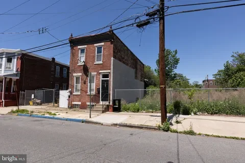 414-416 Royden St