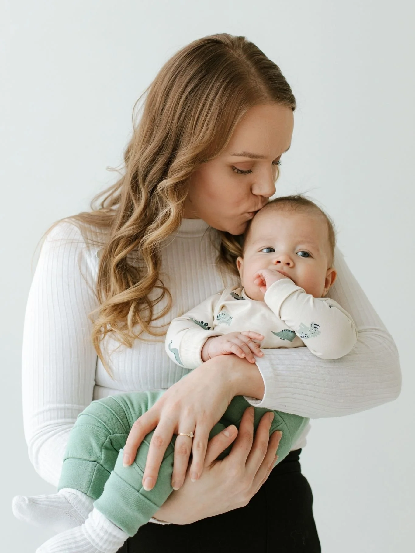&Auml;ITIENP&Auml;IV&Auml;N MINIKUVAUS

&Auml;iti, milloin viimeksi sin&auml; tulit ikuistettua lapsesi kanssa?🤍 L&auml;mpim&auml;sti tervetuloa &auml;itienp&auml;iv&auml;n minikuvaukseen. Tehd&auml;&auml;n t&auml;st&auml; &auml;itienp&auml;iv&auml;