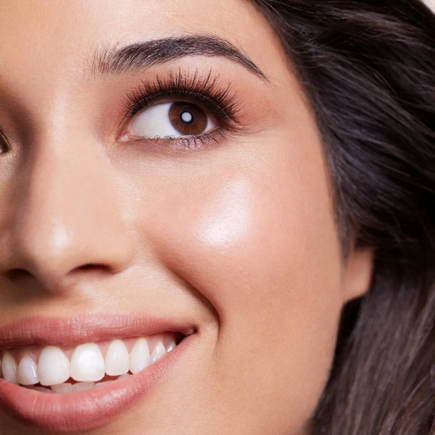 Loveseen-Aloe BLACK Lashes-Famm.jpg