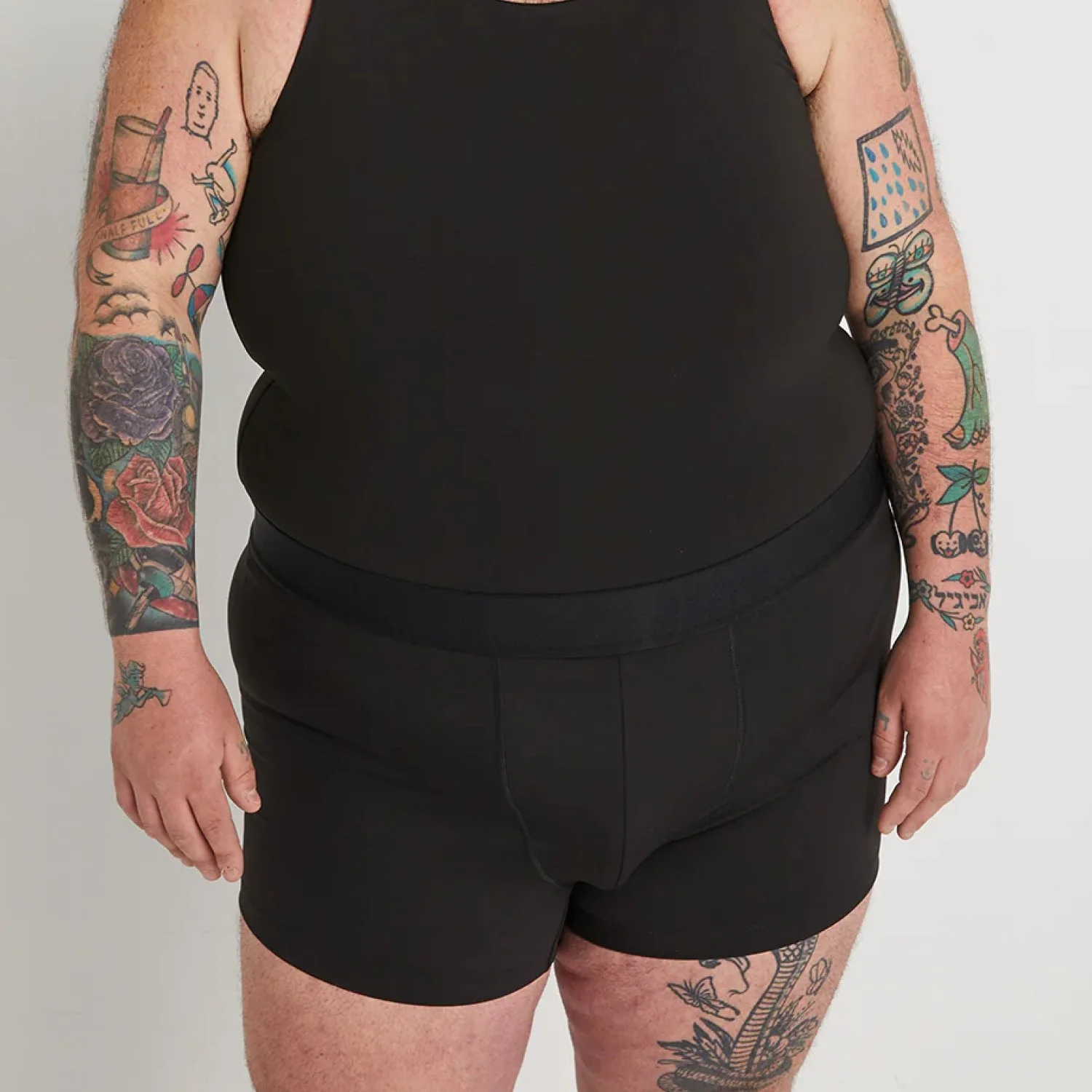 UrBody-Packing Compression Short-Famm.jpg