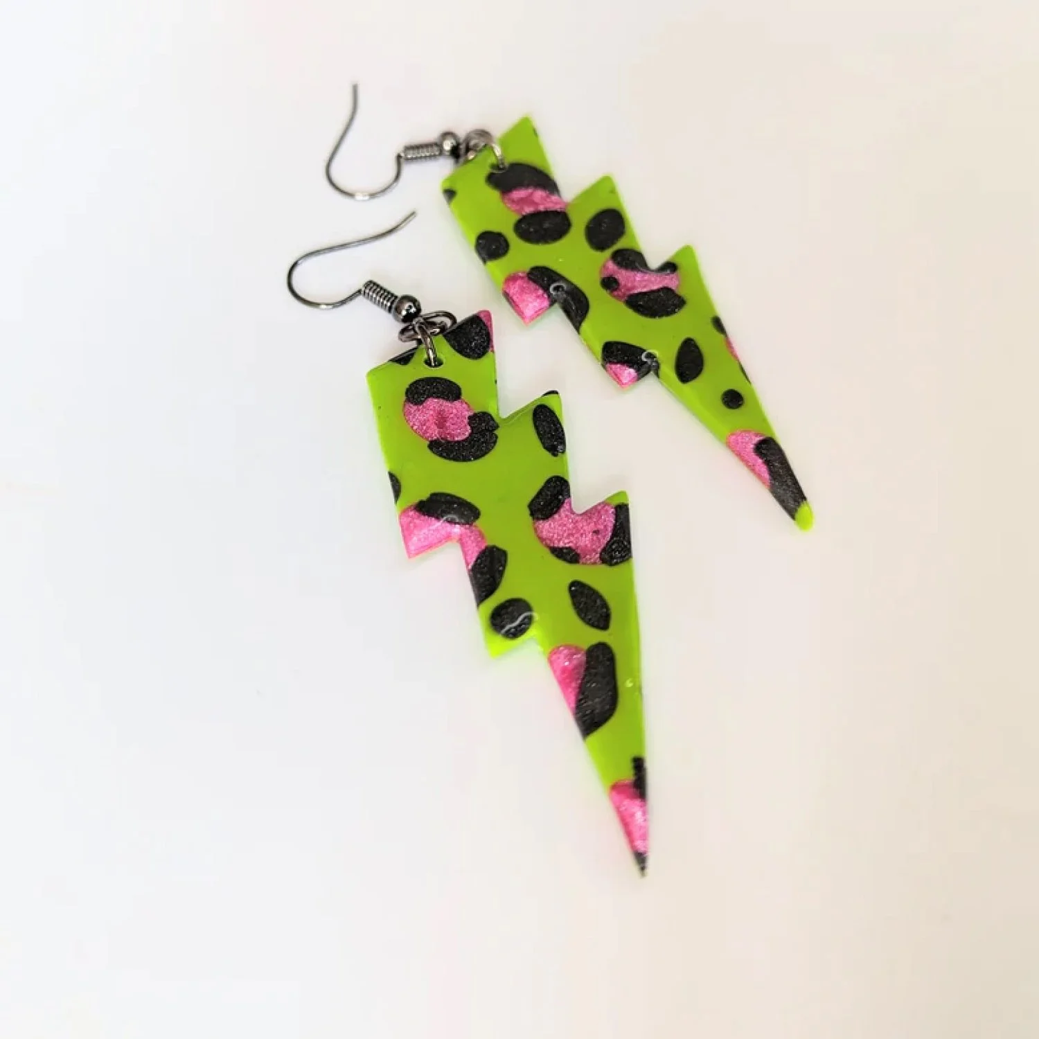 Kelzo Jewellry-Green and Sparkly Pink Leopard Print Lightning Bolt Earrings-Famm.jpg