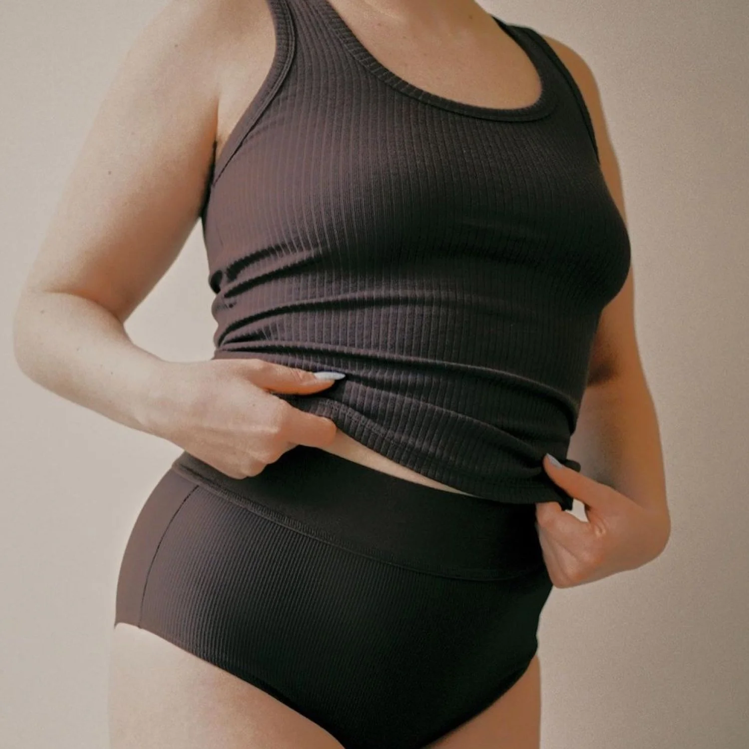 Ruxwood-TANK 01 Premium Ribbed-Famm.jpg