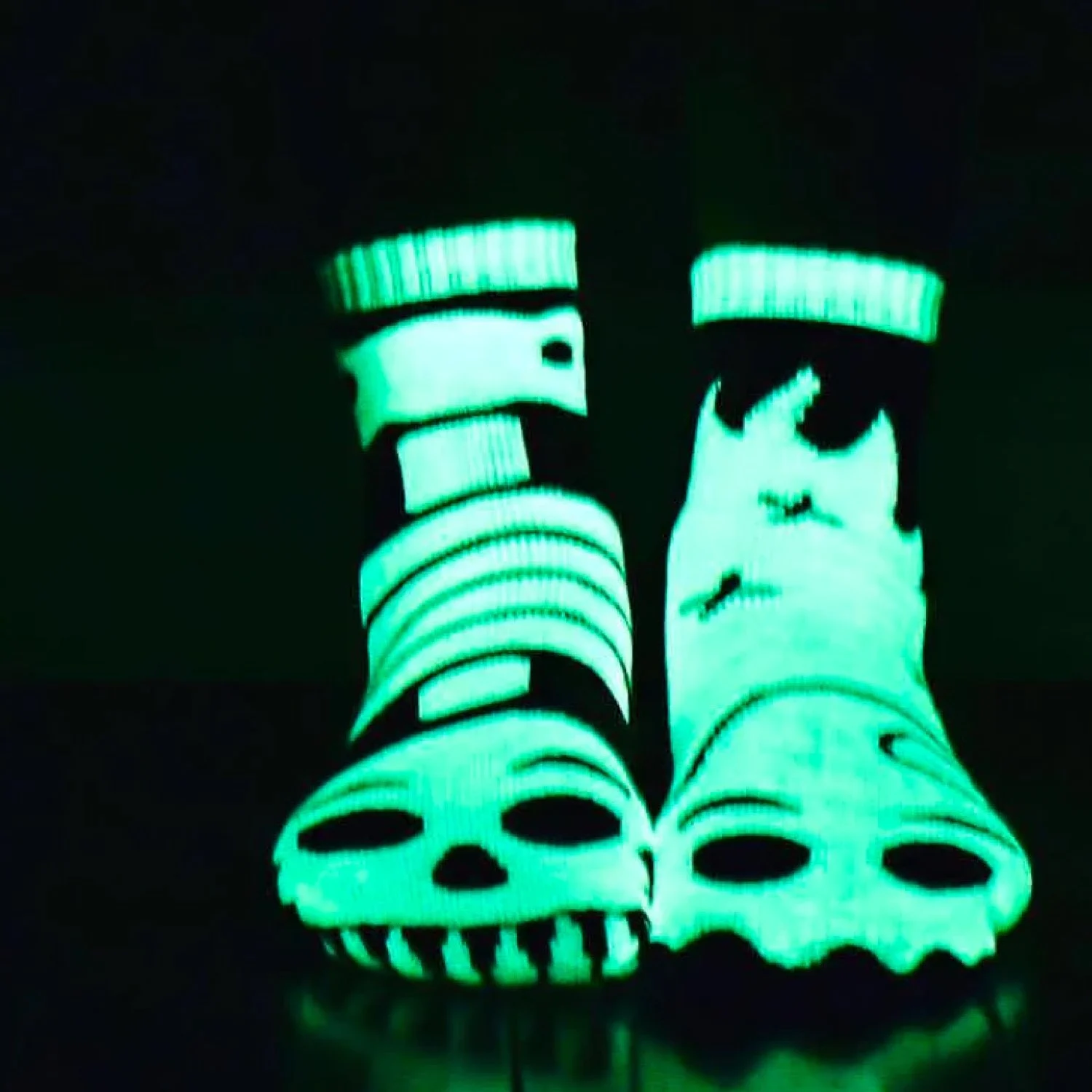 Pals-Socks-Ghost and Skeleton-Glow In The Dark-Famm.jpg
