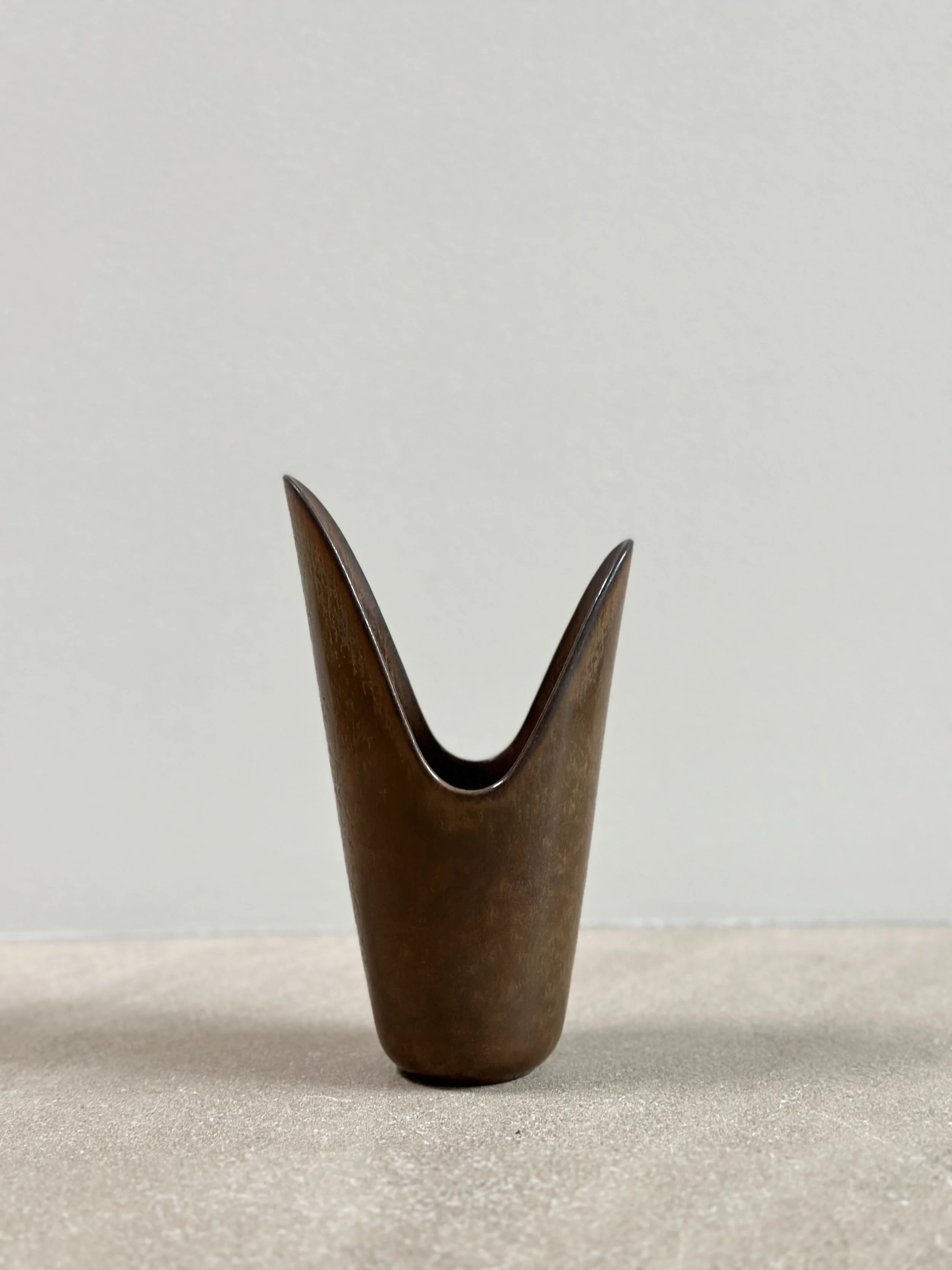 Gunnar Nylund 'Gape' Vase