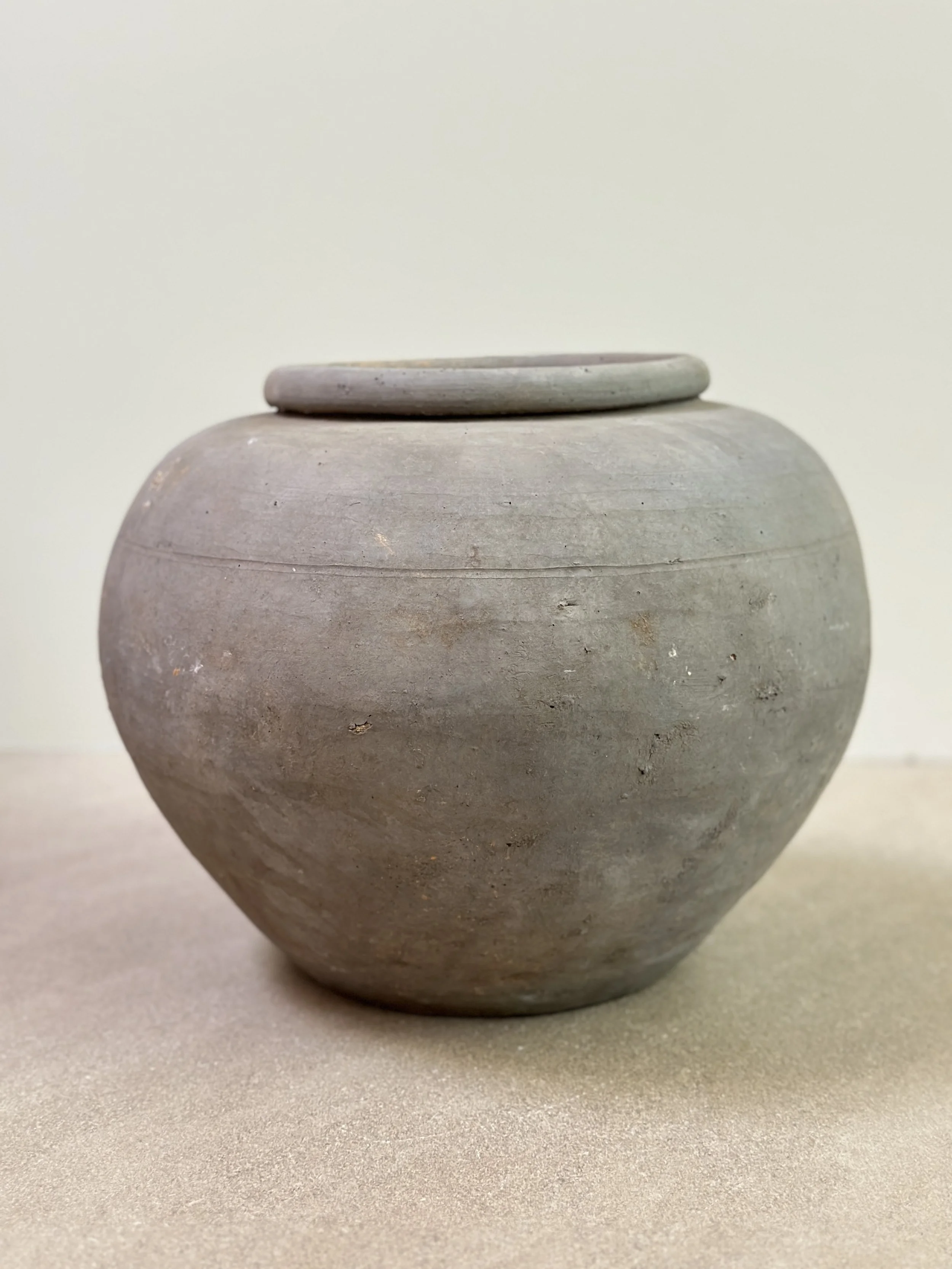 Round Grey Han Dynasty Vase