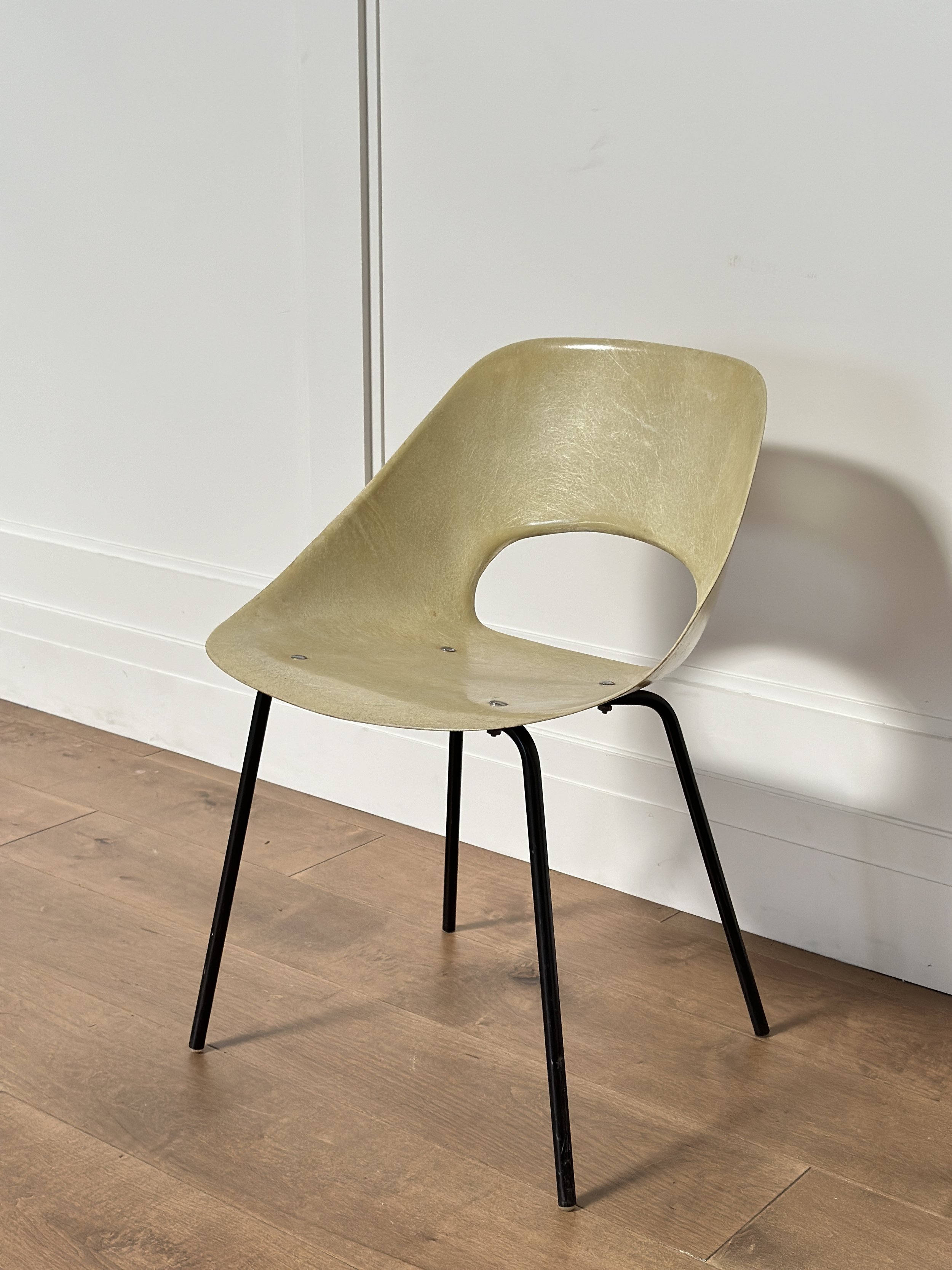 Steiner製 Pierre Guariche Tulip chair Pierre Guariche Cast Aluminum Tulip Chair for Steiner France