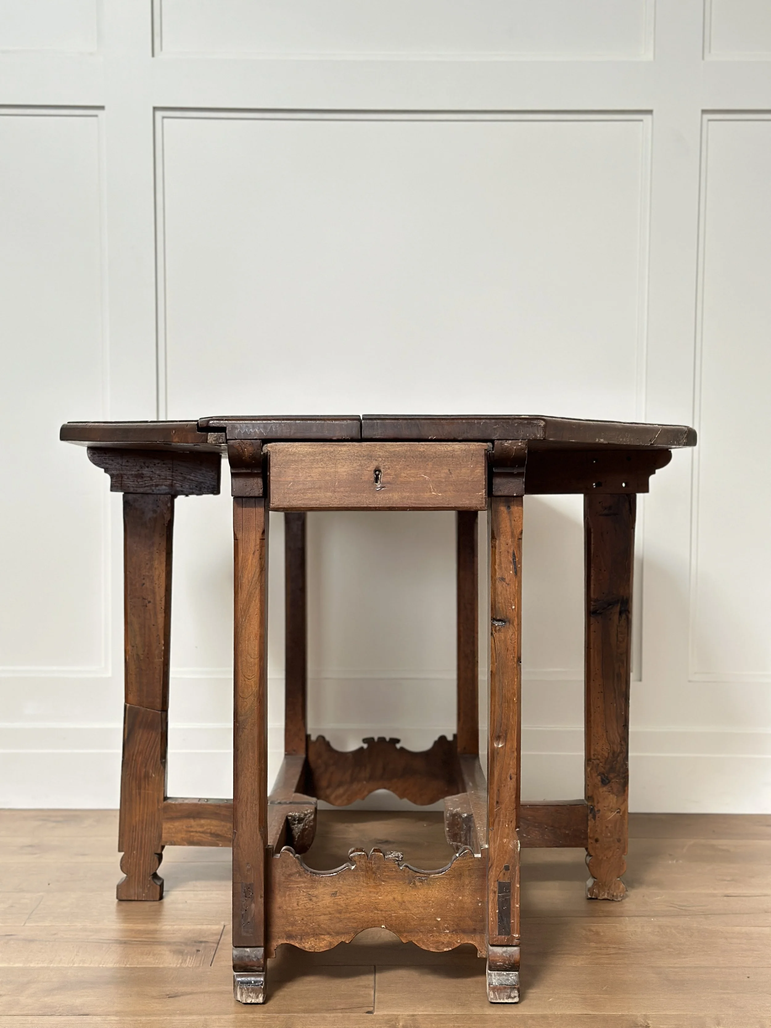 Italian Walnut Table, Late 17th Century