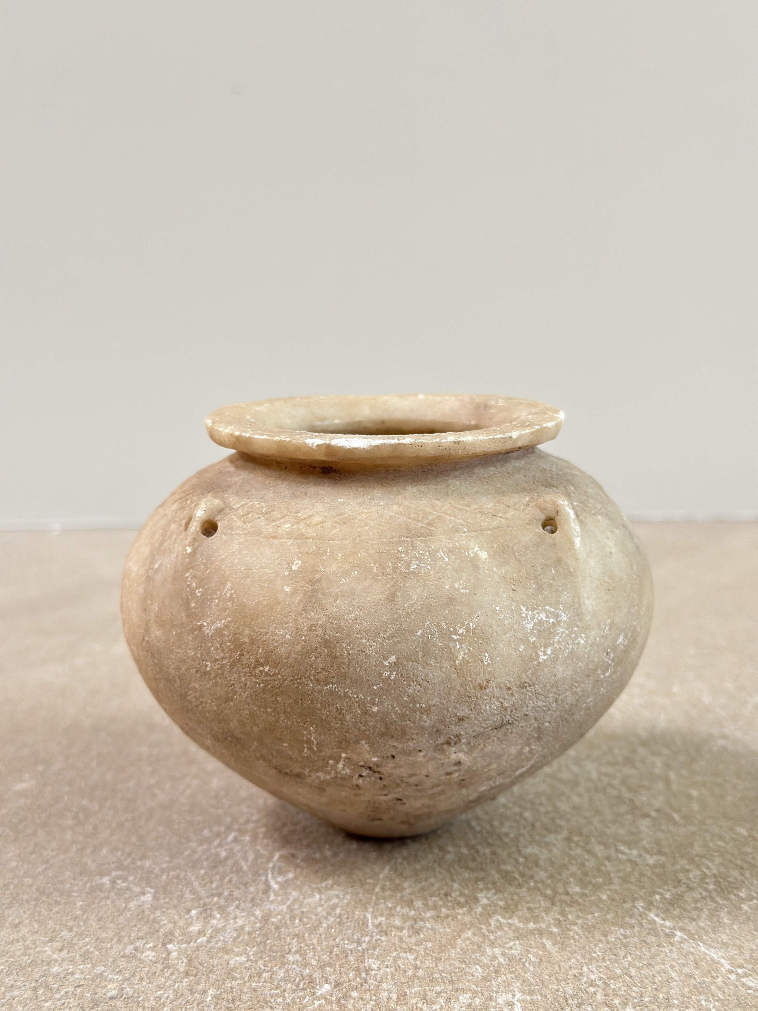 Cycladic Alabaster Pot, c. 3000-2800 BC — Galerie Provenance | Mid