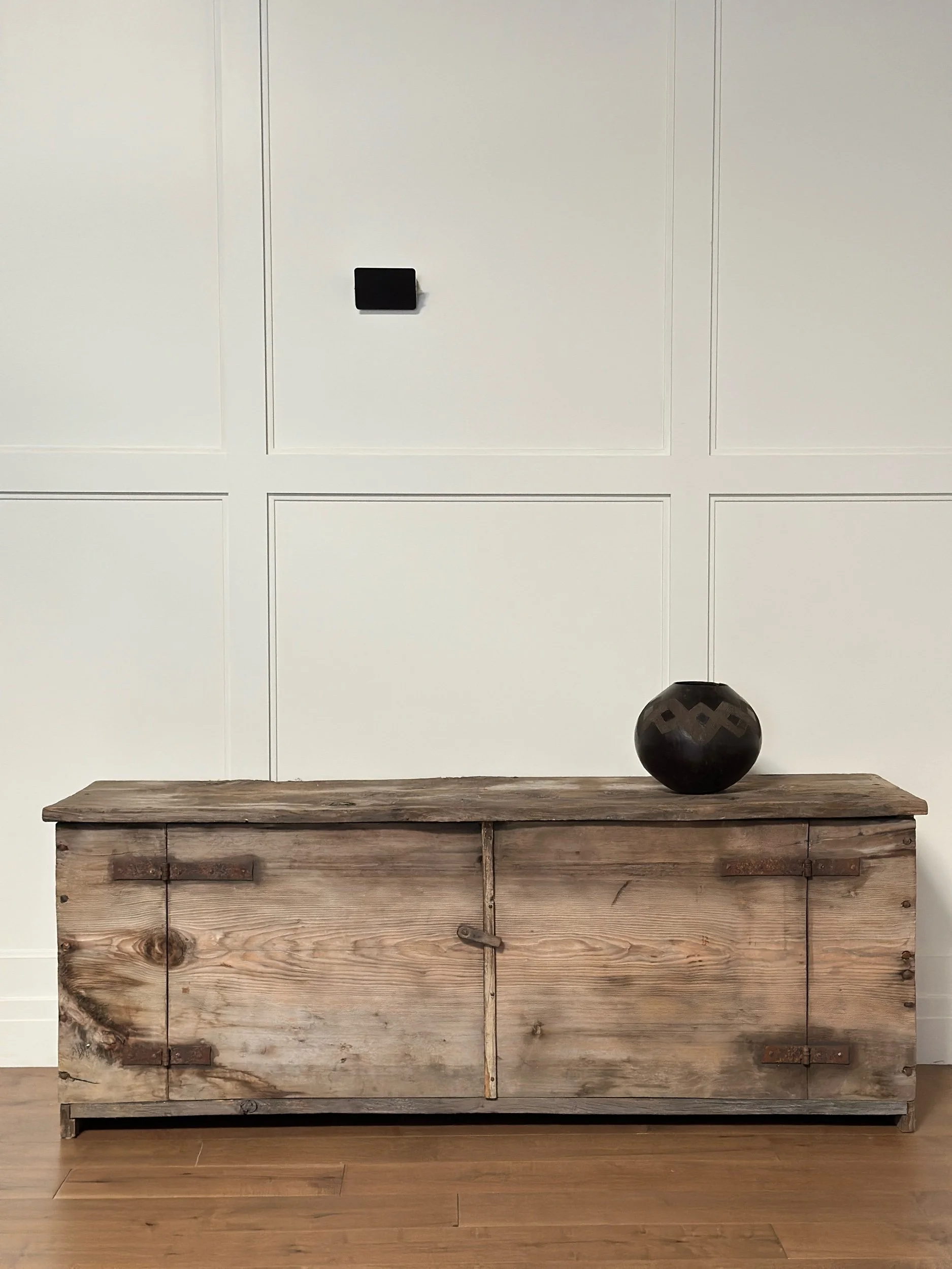 Exceptional French Mountain Sideboard, 18th Century