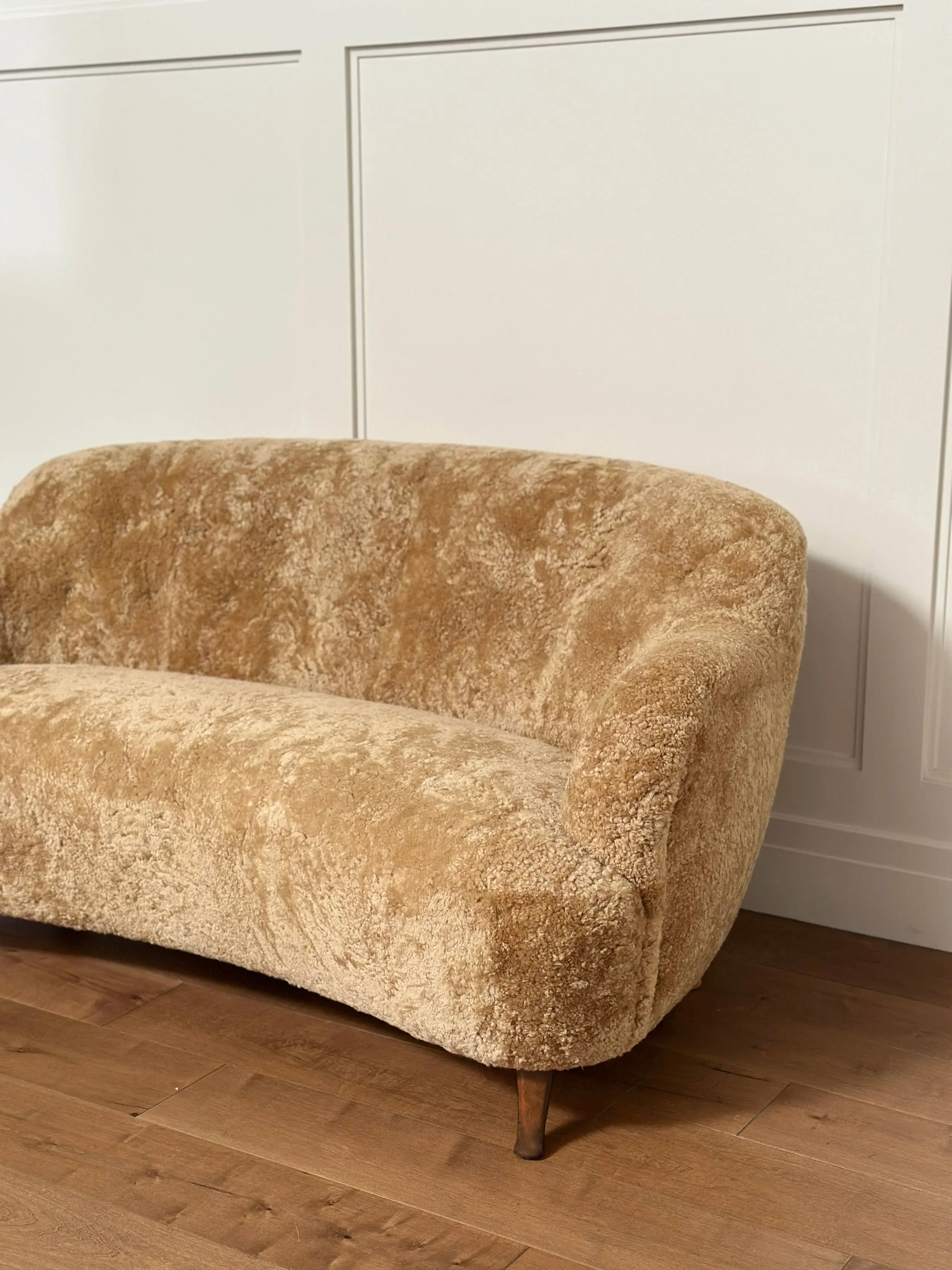 Sofa 9.jpg