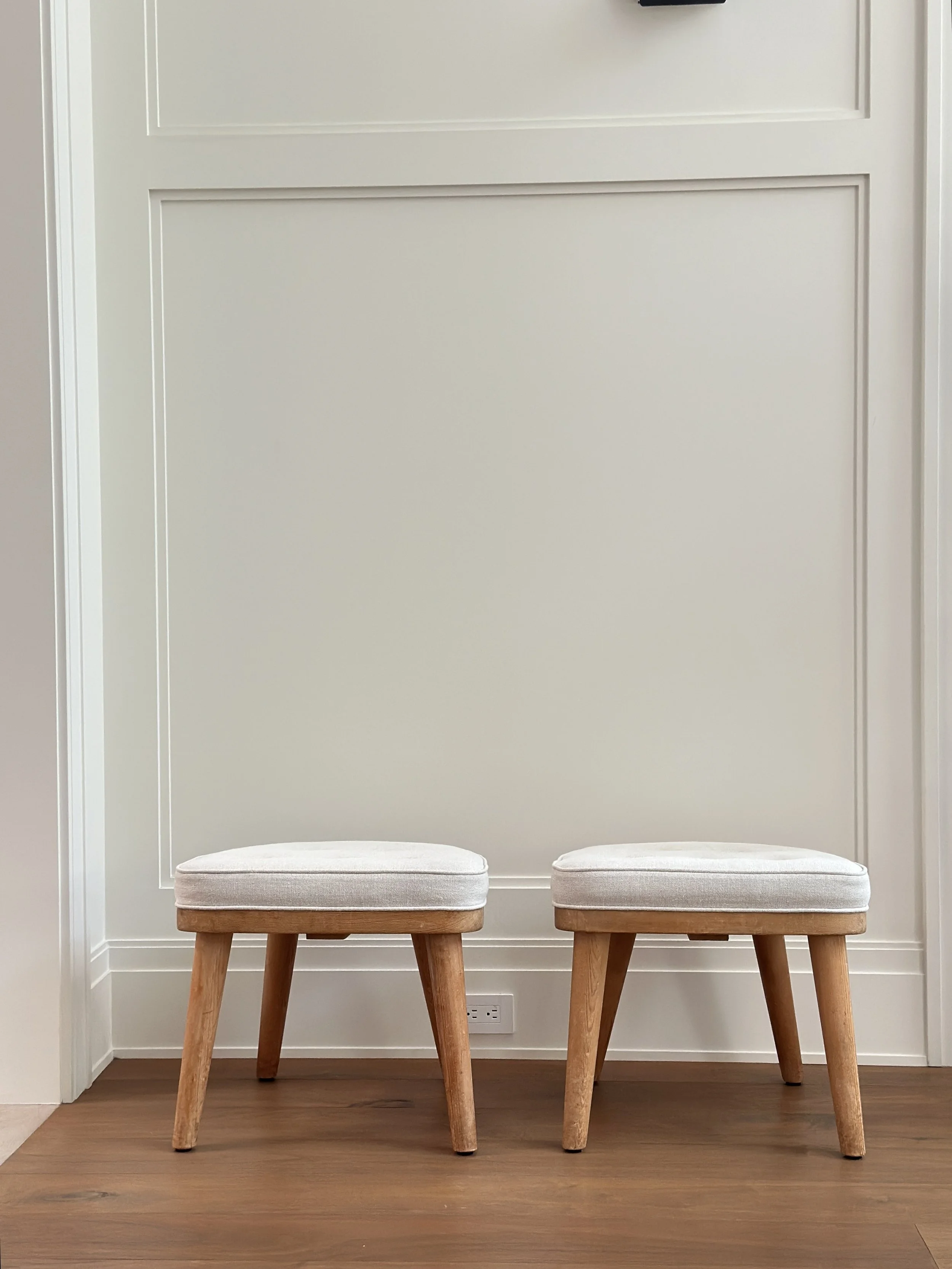 Vintage Krogenæs Møbler Stools Upholstered in Belgian Linen, Norway c 1960