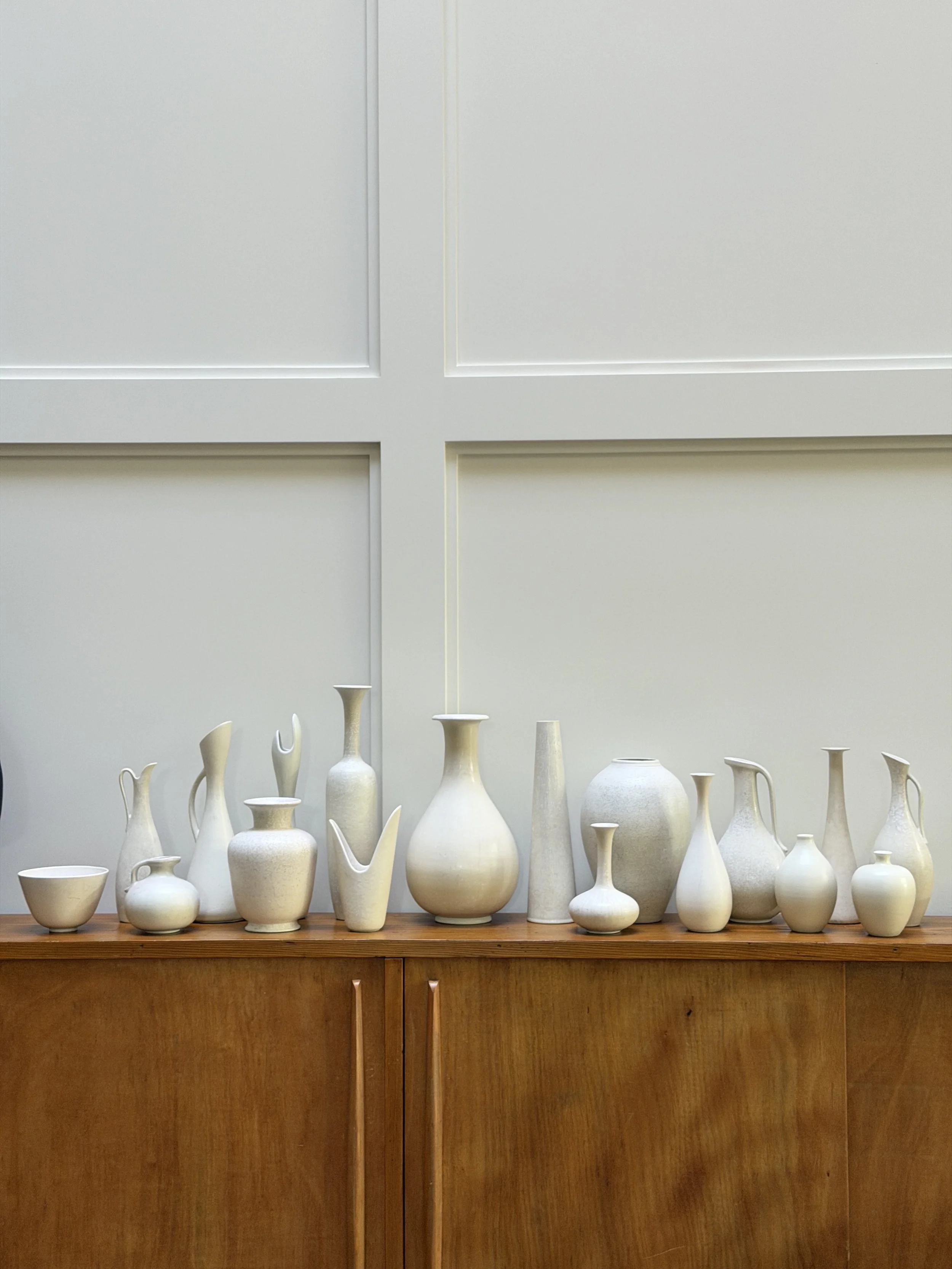 Swedish Ceramics in White by Gunnar Nylund and Carl-Harry Stalhane and Tobo