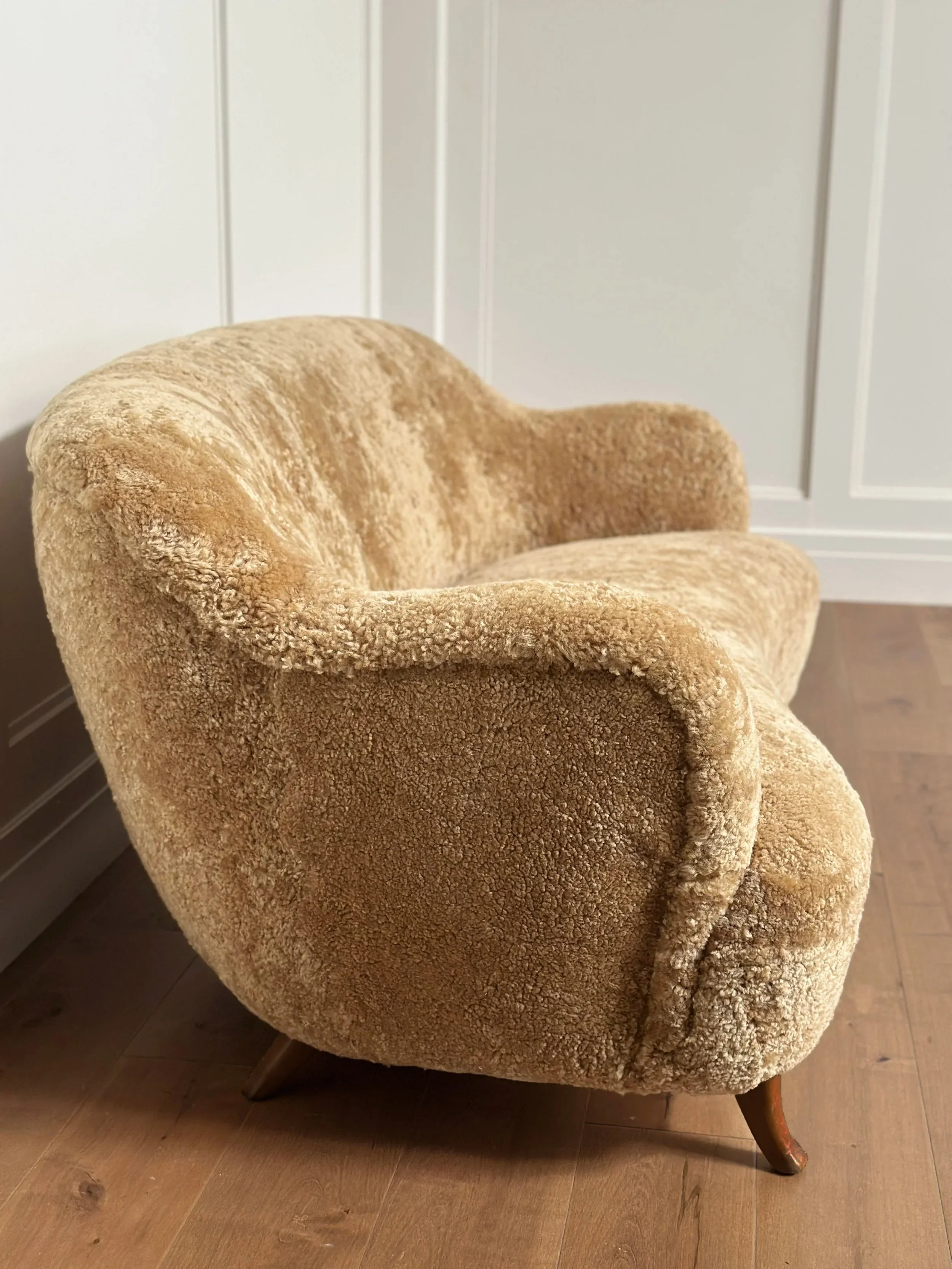 Sofa1.jpg