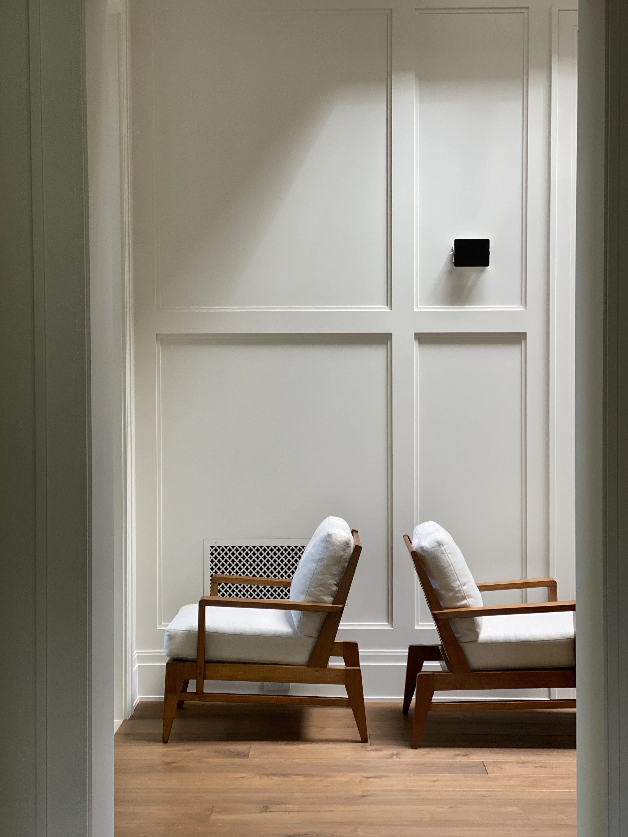 Vintage René Gabriel Chairs in Oak and Belgian Linen, France 1940s