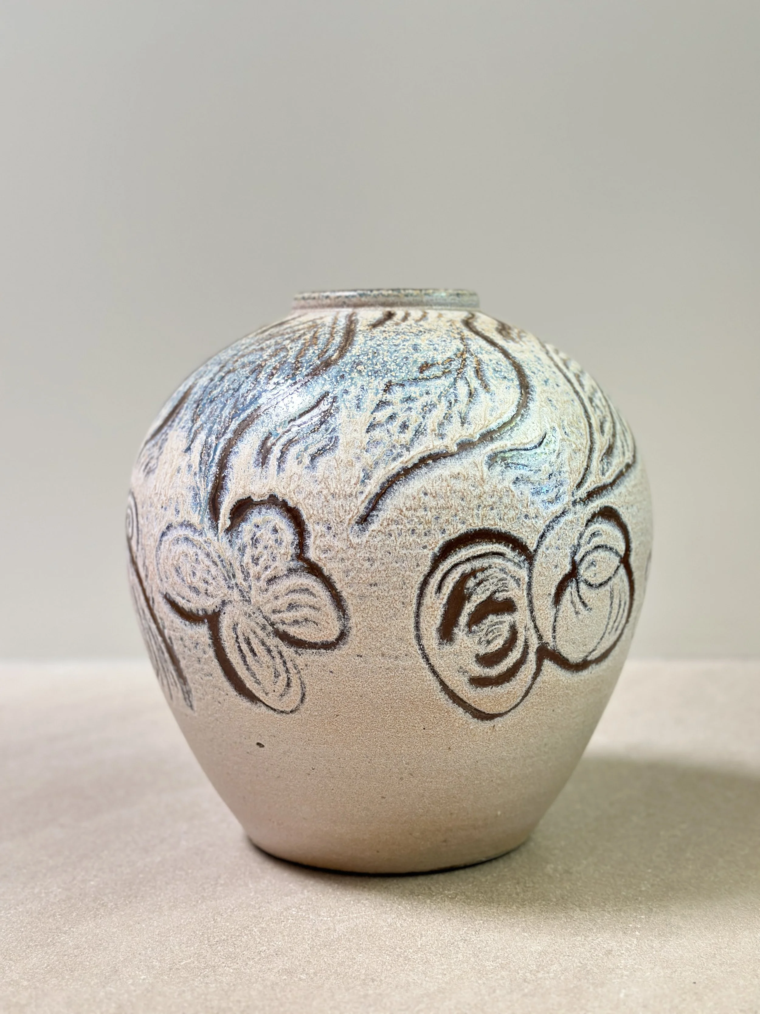 Rare Large Vase from Wallakra Stoneware