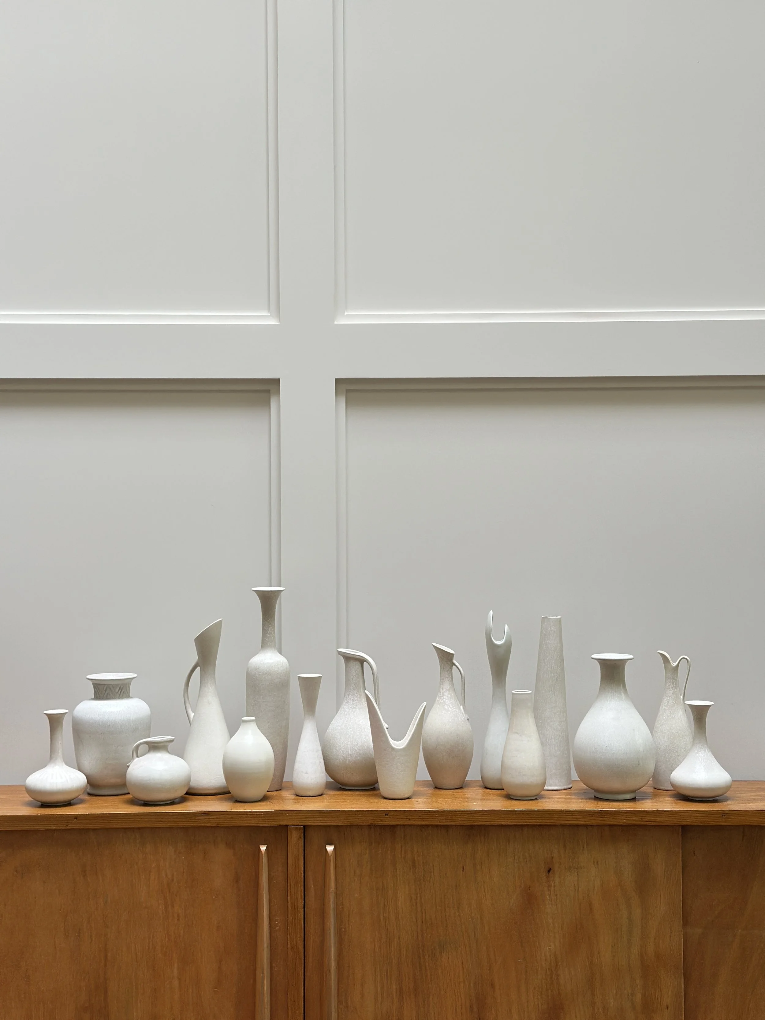 Swedish Ceramics in White by Gunnar Nylund and Carl-Harry Stalhane