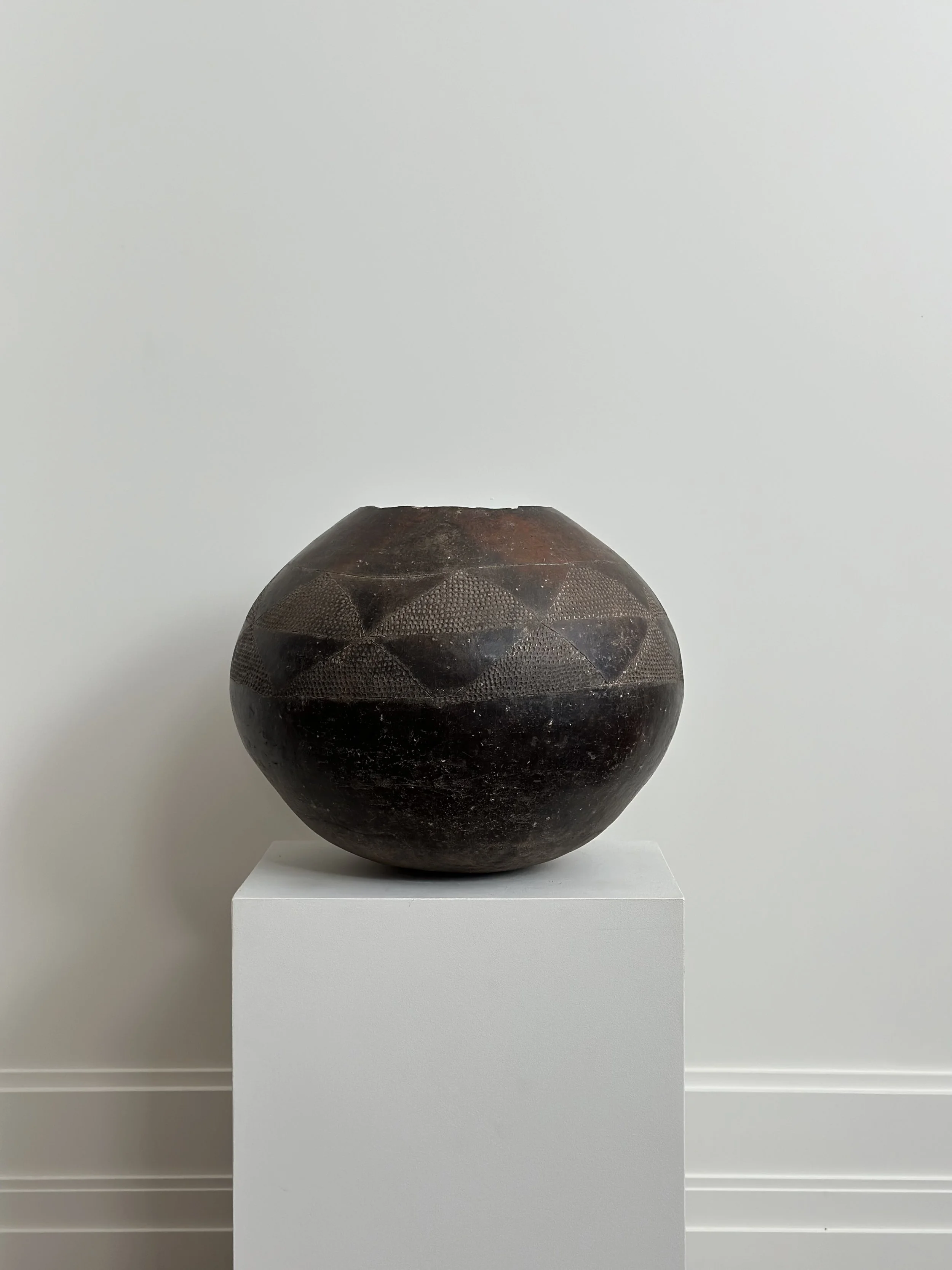 Rare, Massive Zulu Pot with Provenance