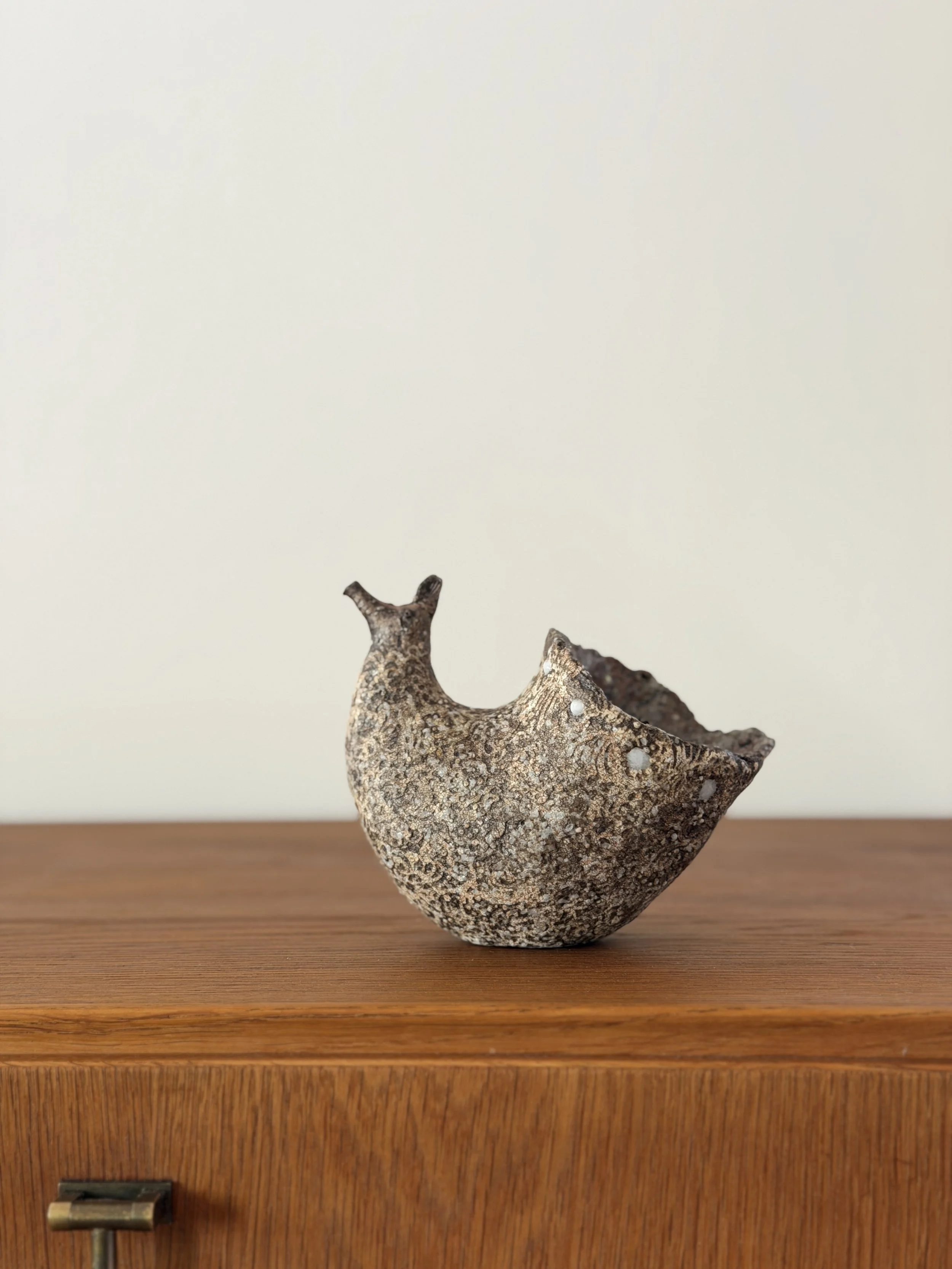 Pouring Vessel