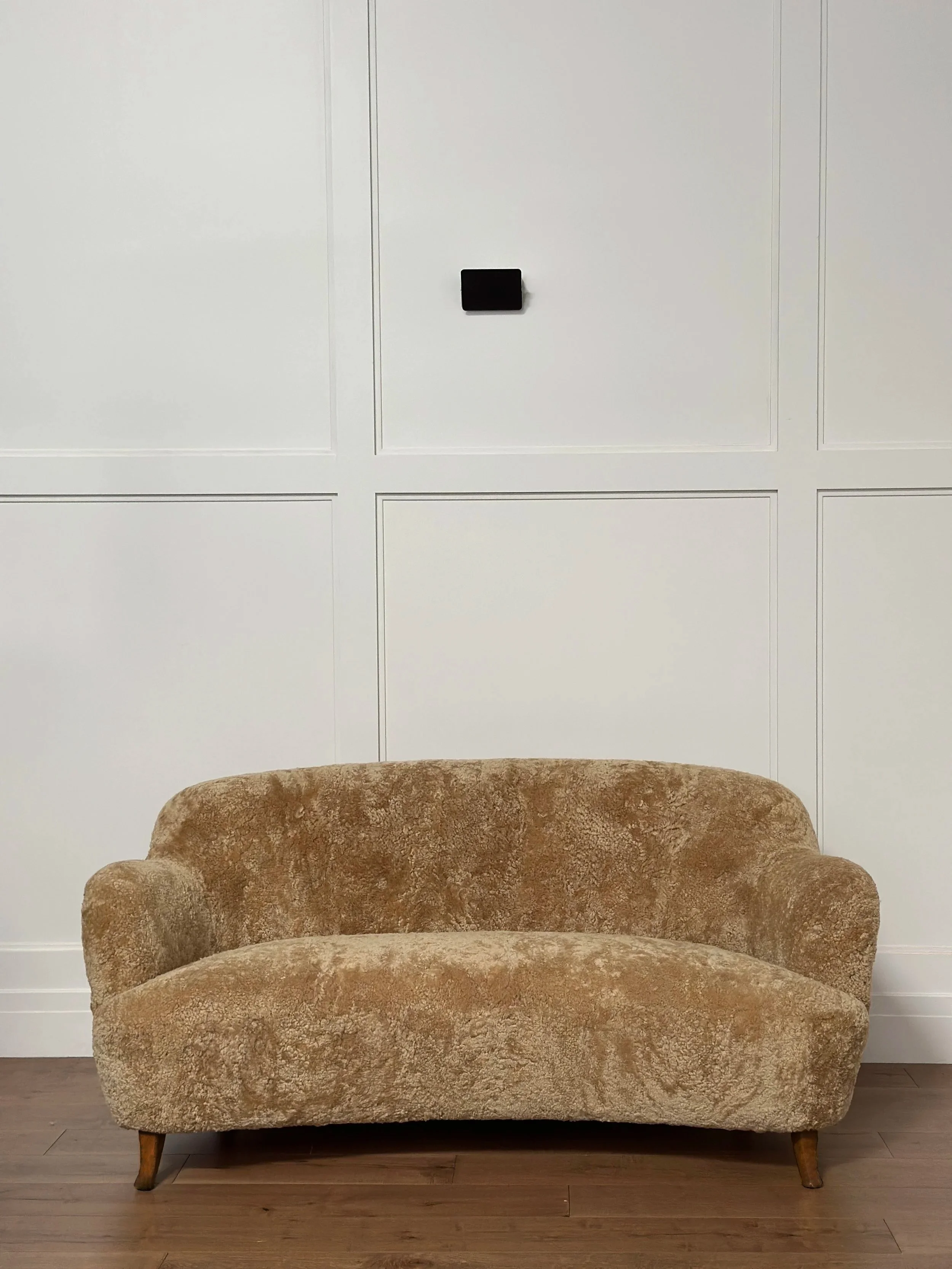 Sofa 10.jpg